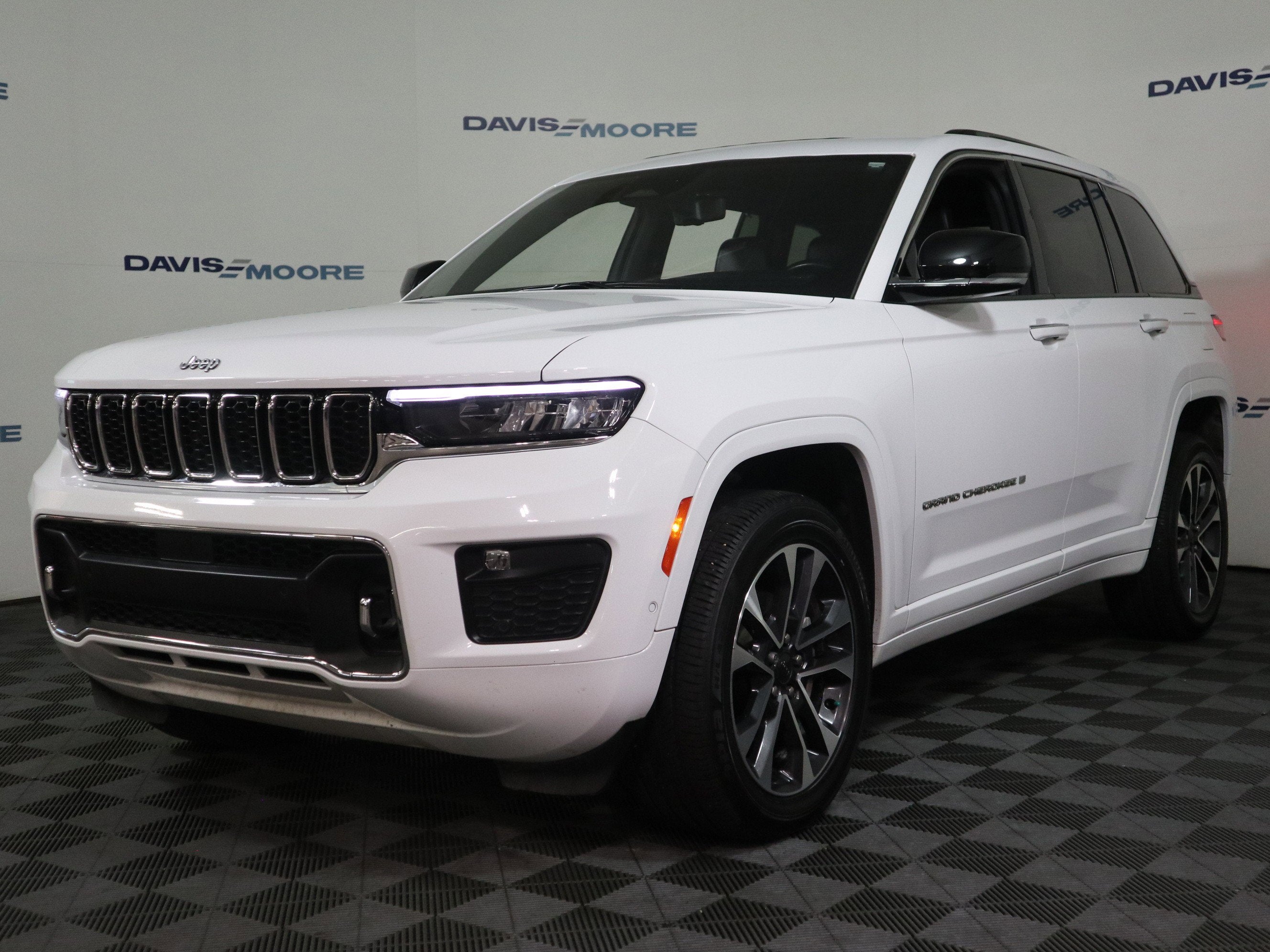 2022 Jeep Grand Cherokee Overland