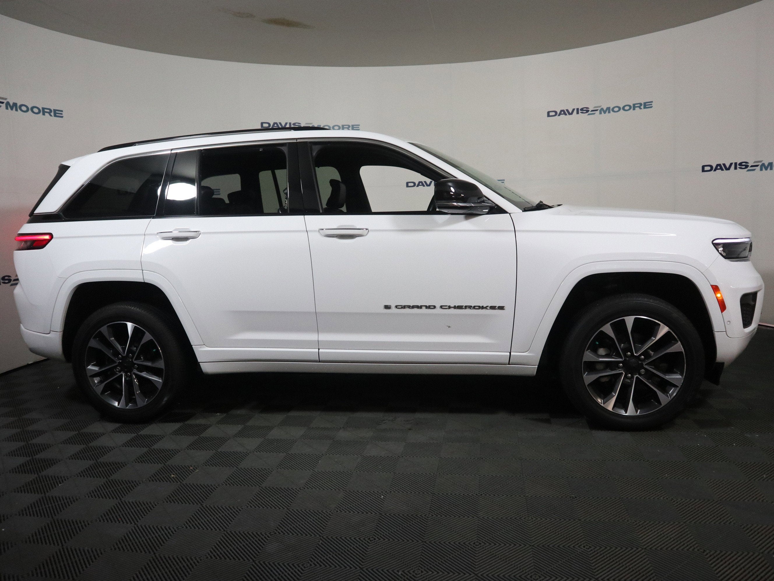 2022 Jeep Grand Cherokee Overland