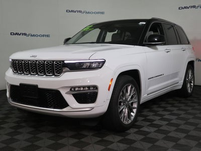 2022 Jeep Grand Cherokee Summit