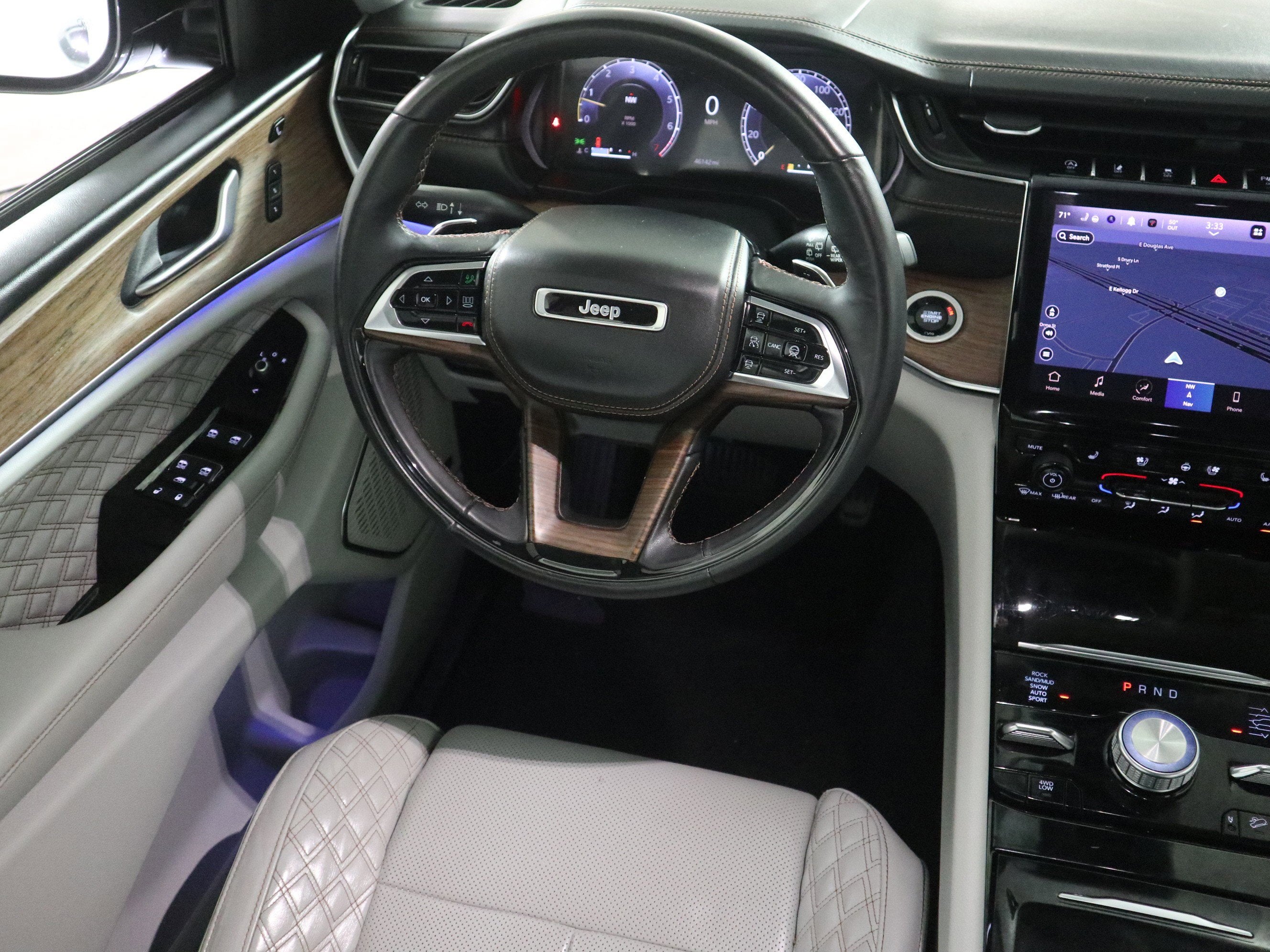 2022 Jeep Grand Cherokee Summit