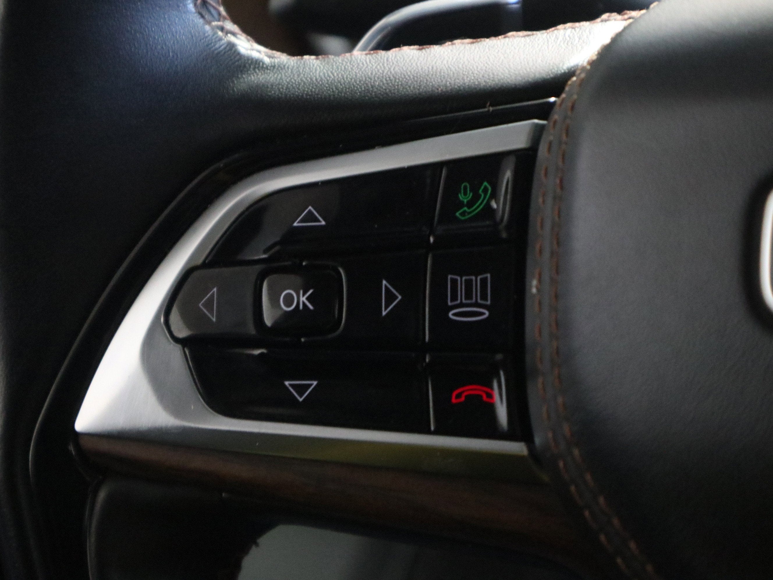 2022 Jeep Grand Cherokee Summit