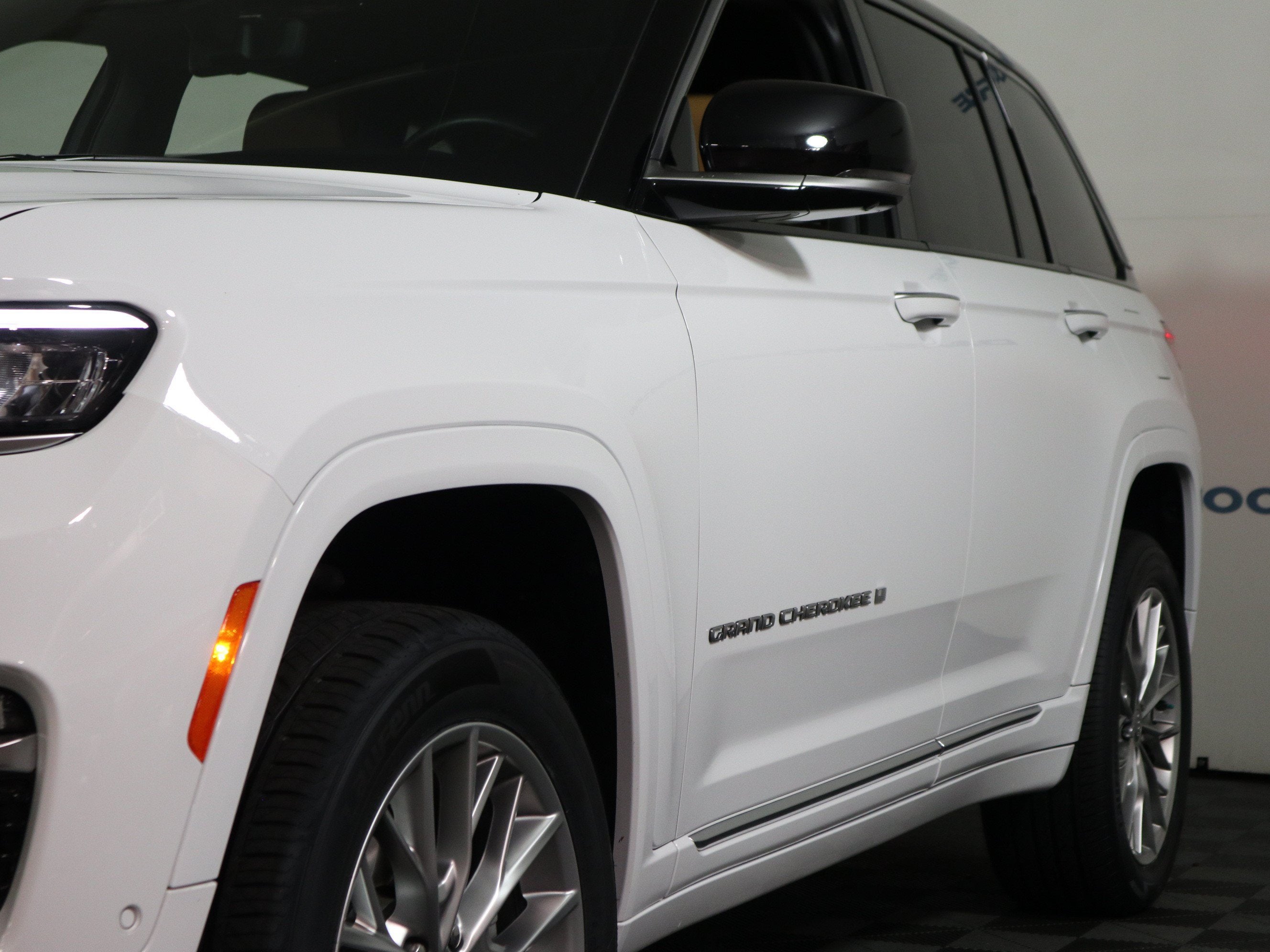 2022 Jeep Grand Cherokee Summit