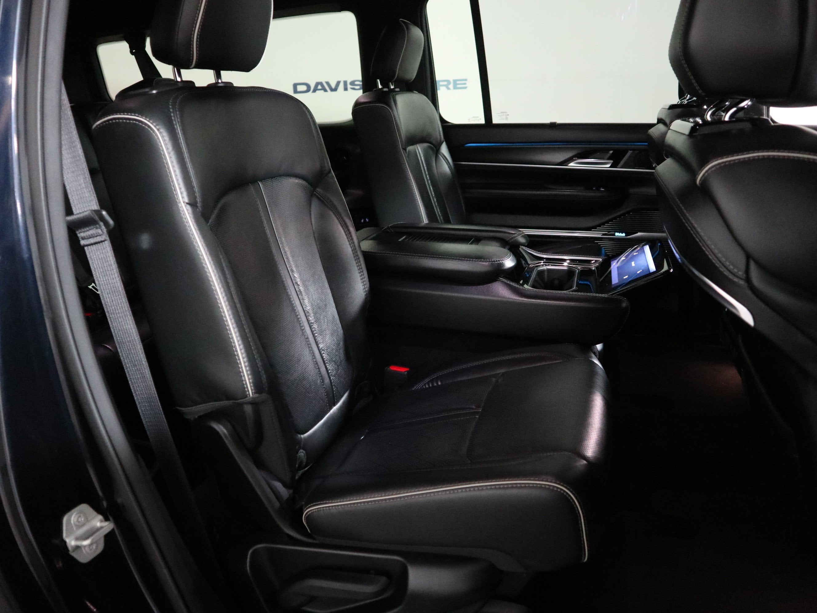 2024 Jeep Grand Wagoneer Series II