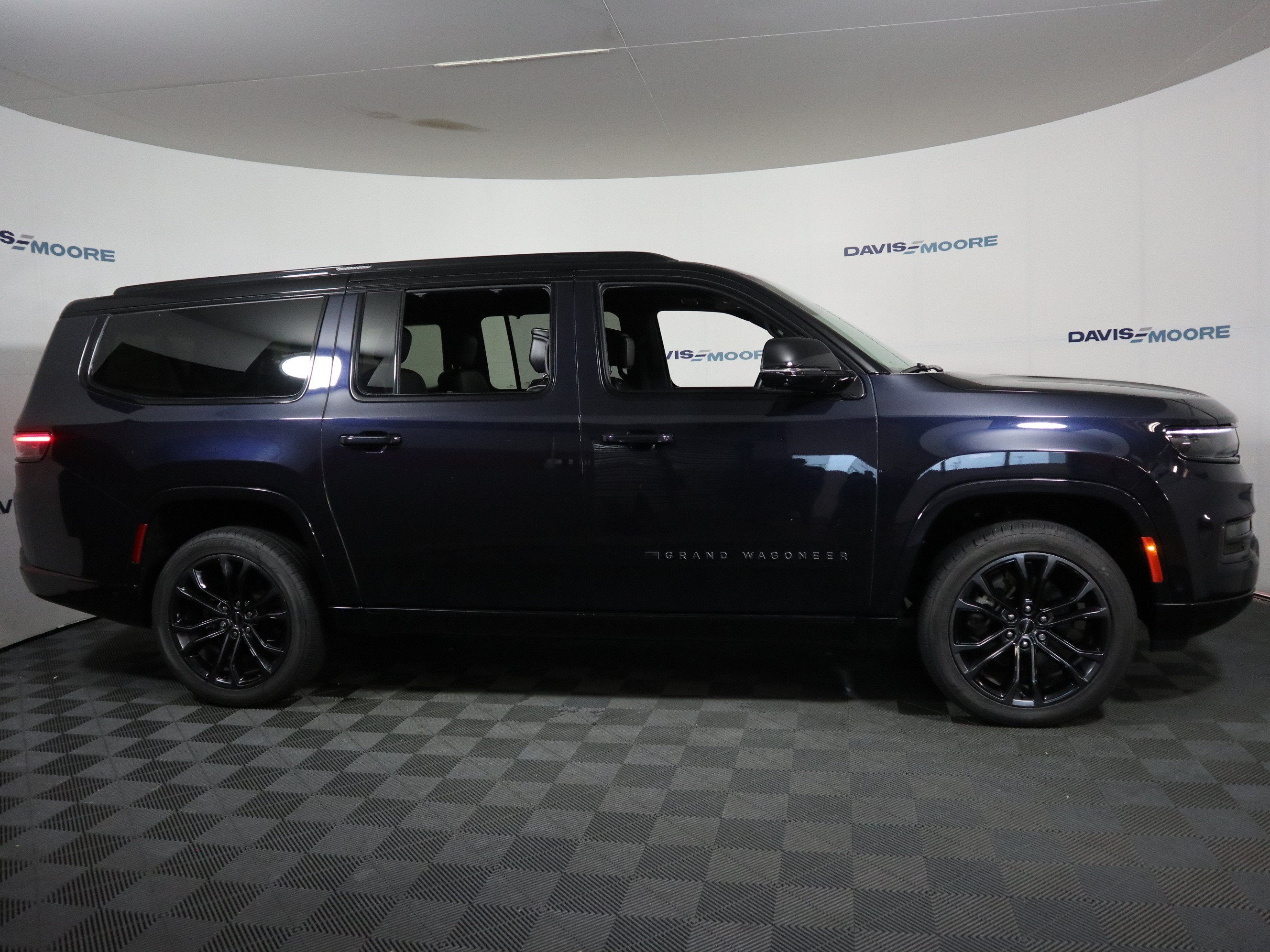 2024 Jeep Grand Wagoneer Series II