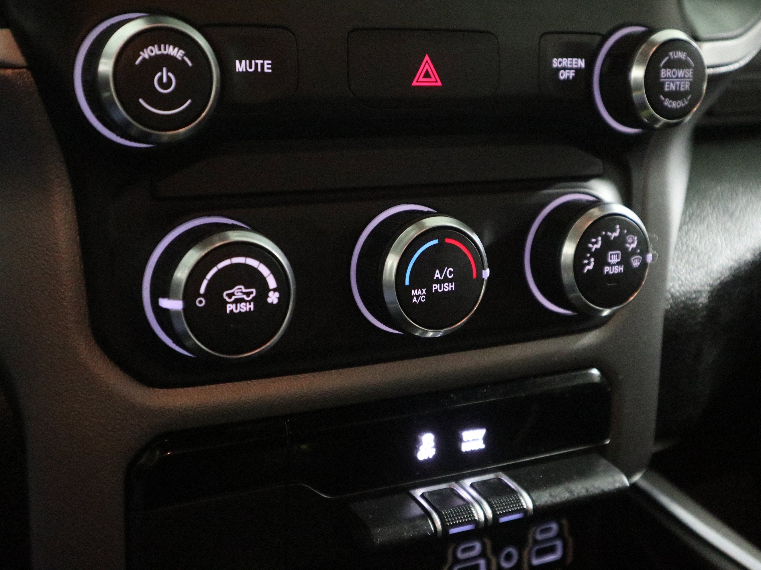 2019 RAM 1500 Big Horn/Lone Star Crew Cab 4x4