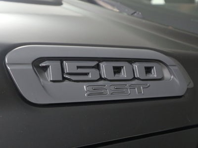 2025 RAM 1500 Warlock Crew Cab 4x4