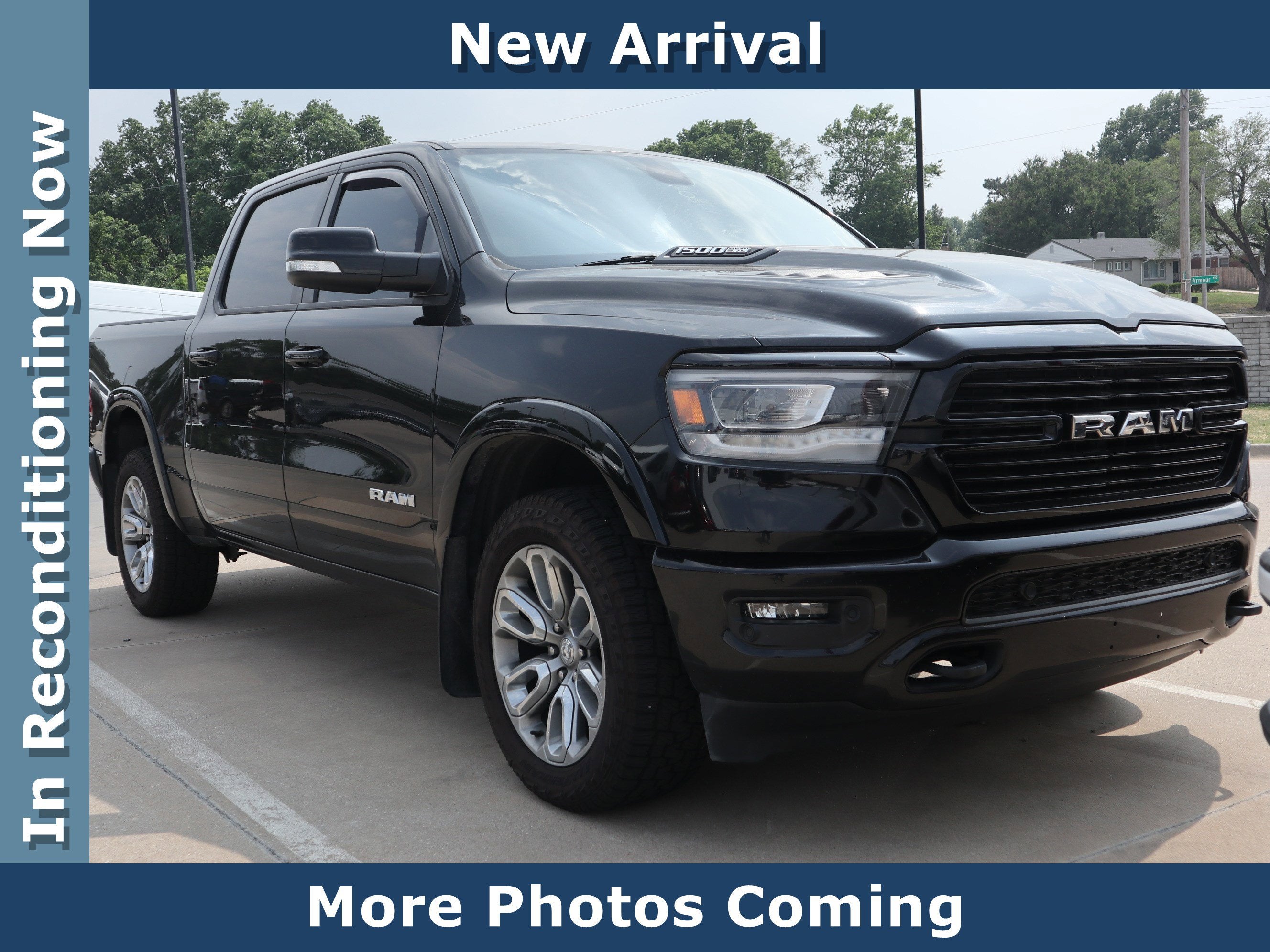 2020 RAM 1500 Laramie 4x4 Crew Cab