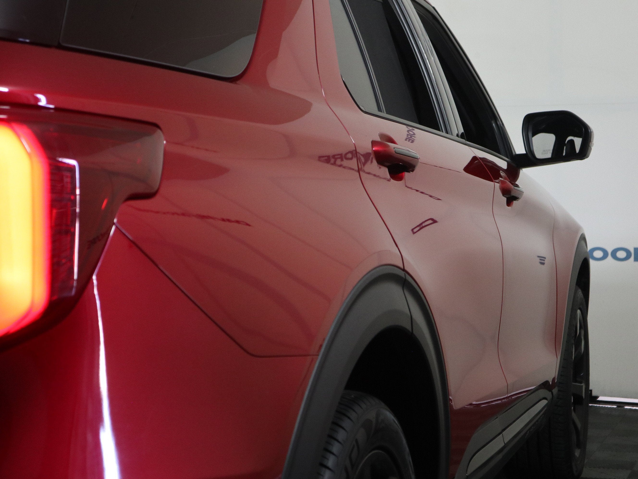 2023 Ford Explorer ST 4WD