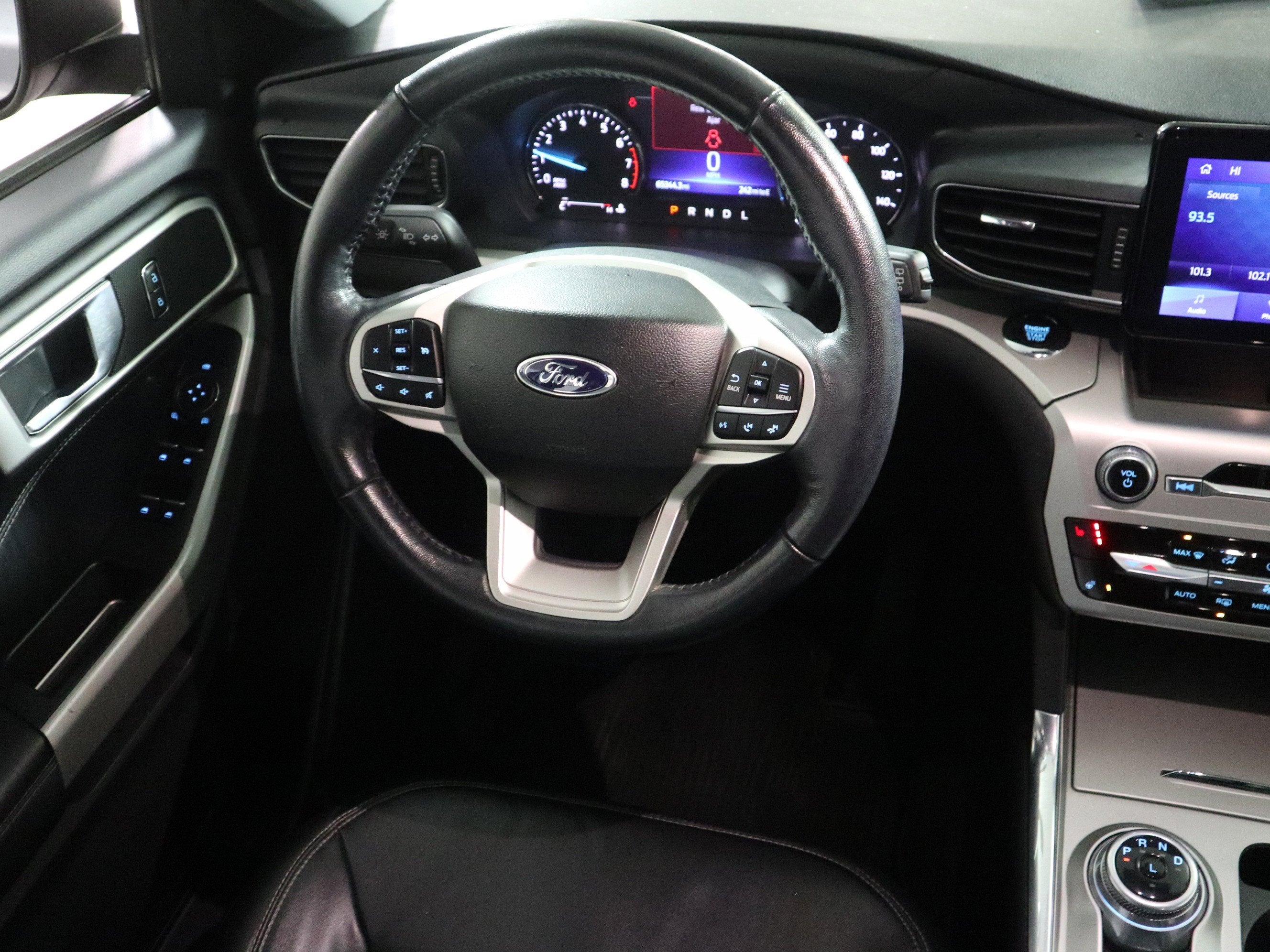 2022 Ford Explorer XLT 4WD