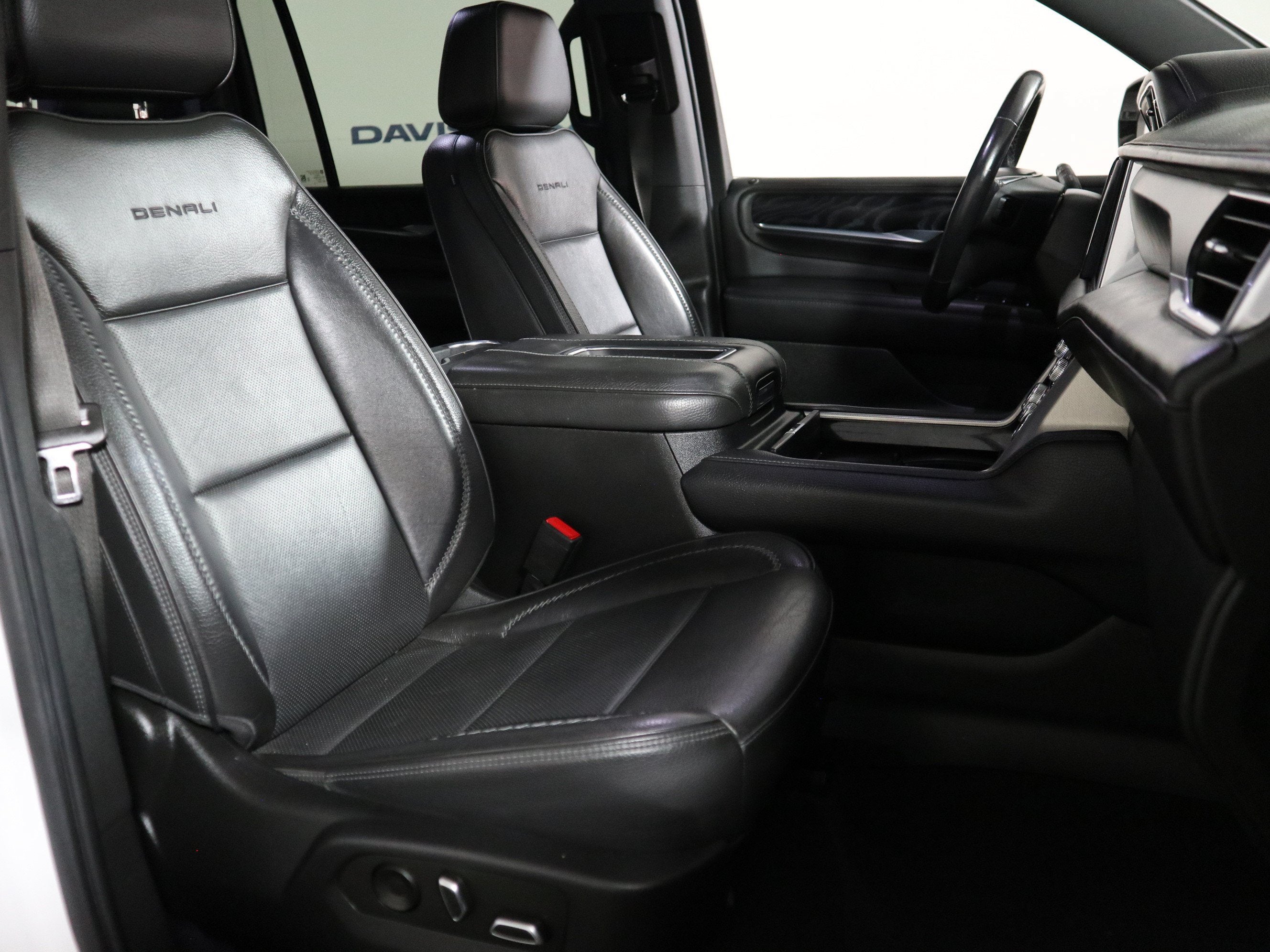 2022 GMC Yukon XL Denali 4WD