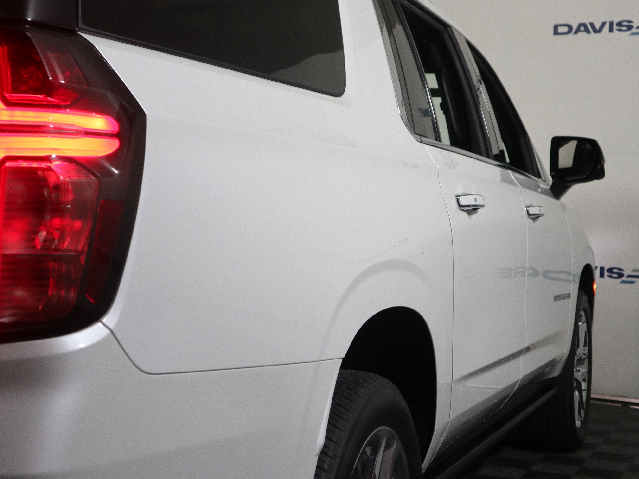 2024 Chevrolet Suburban Premier 4WD