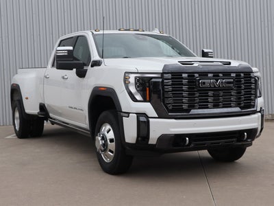 2024 GMC Sierra 3500HD Denali Ultimate Crew Cab 4WD