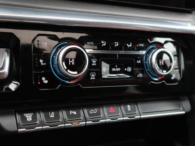 2024 GMC Sierra 3500HD Denali Ultimate Crew Cab 4WD