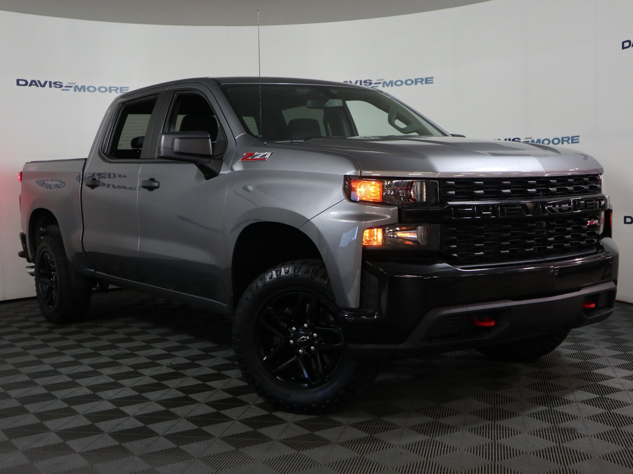 2020 Chevrolet Silverado 1500 Custom Trail Boss Crew Cab 4WD