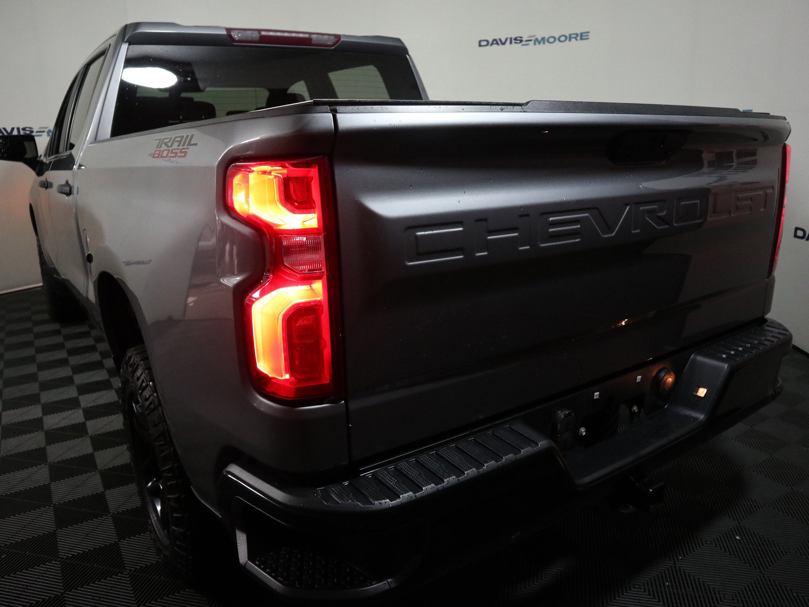 2020 Chevrolet Silverado 1500 Custom Trail Boss Crew Cab 4WD