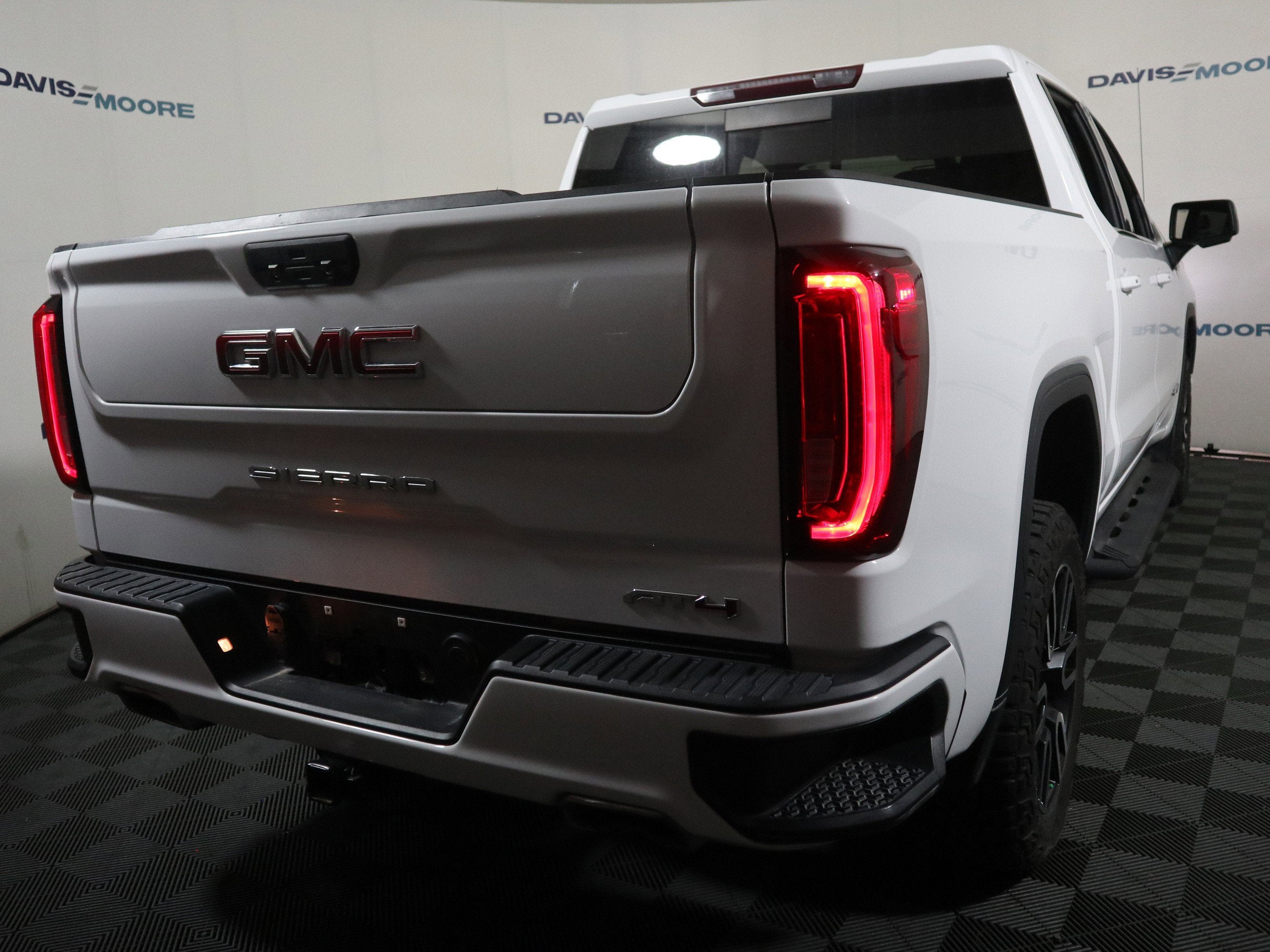 2021 GMC Sierra 1500 AT4 Crew Cab 4WD