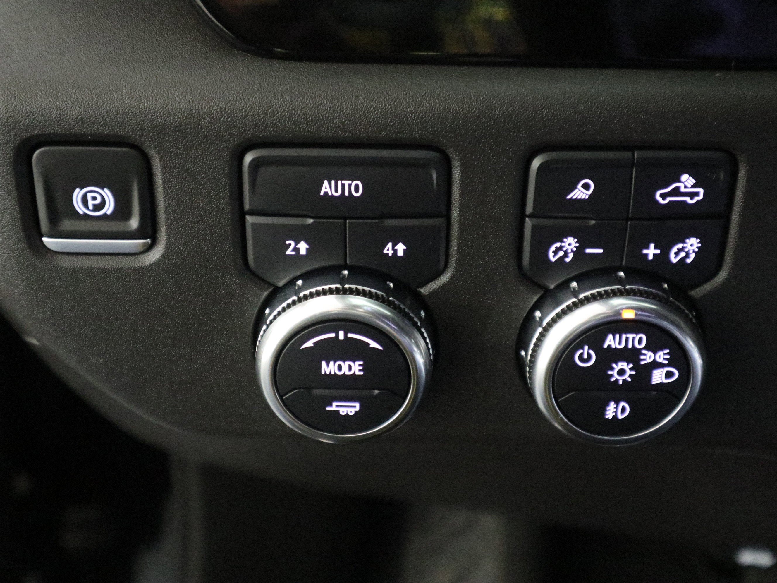 2024 GMC Sierra 1500 SLT Crew Cab 4WD