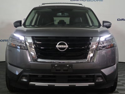 2022 Nissan Pathfinder SL 4WD