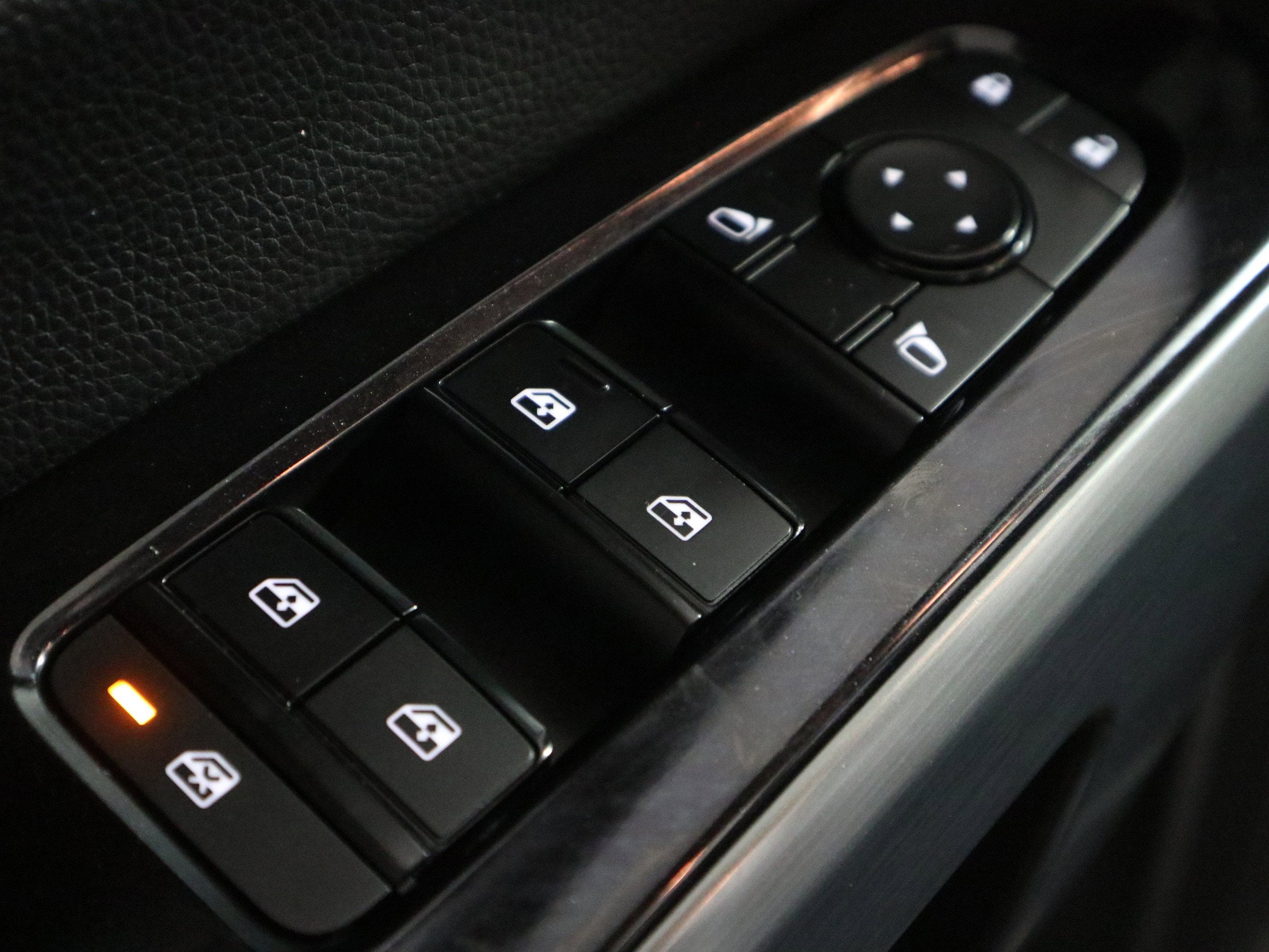 2022 Nissan Pathfinder SL 4WD