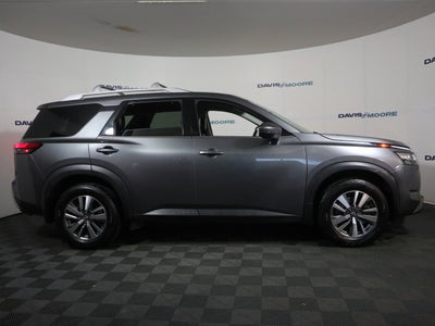 2022 Nissan Pathfinder SL 4WD