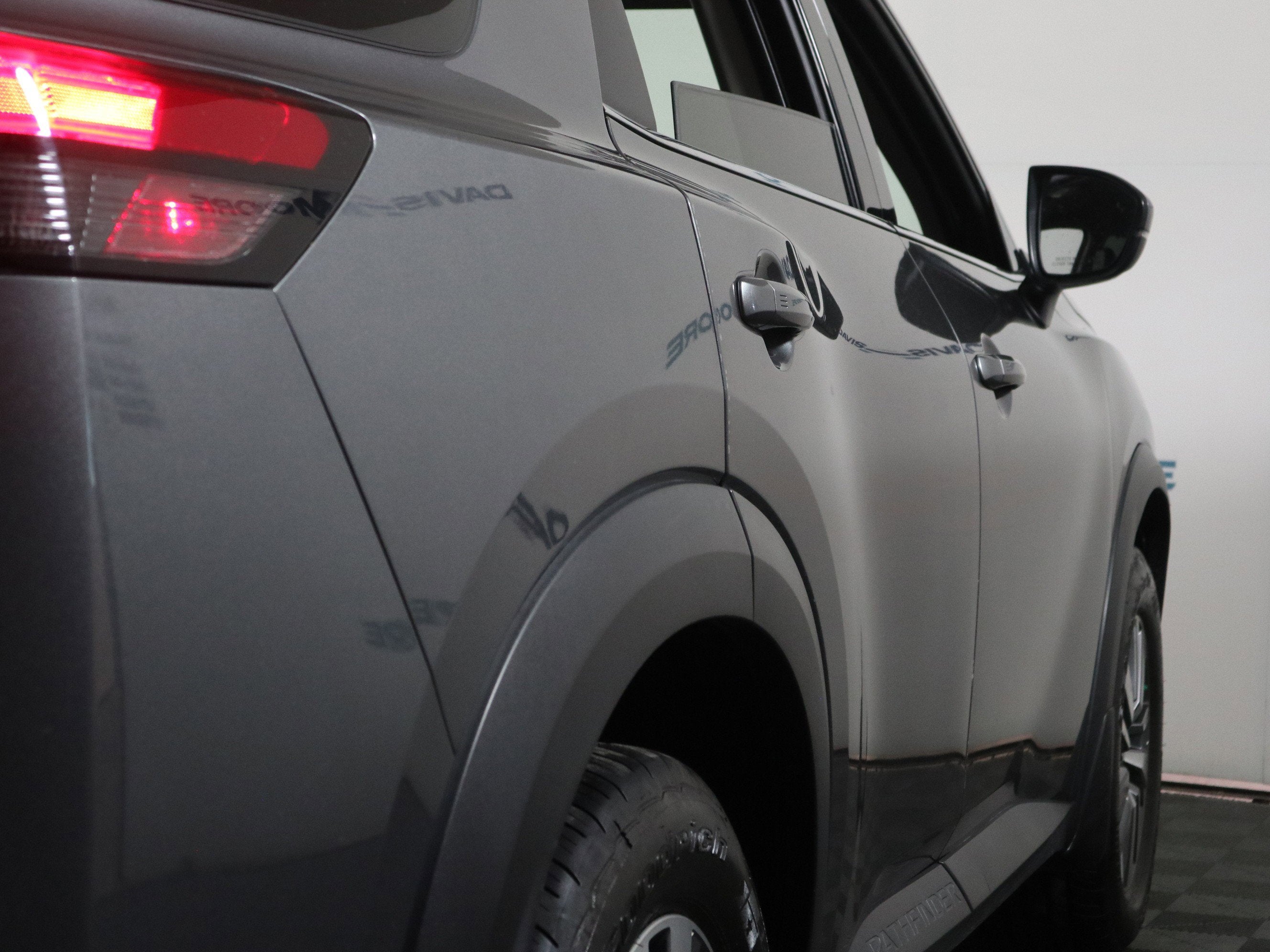 2022 Nissan Pathfinder SL 4WD