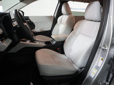 2024 Mitsubishi Outlander Plug-In Hybrid SEL 4WD