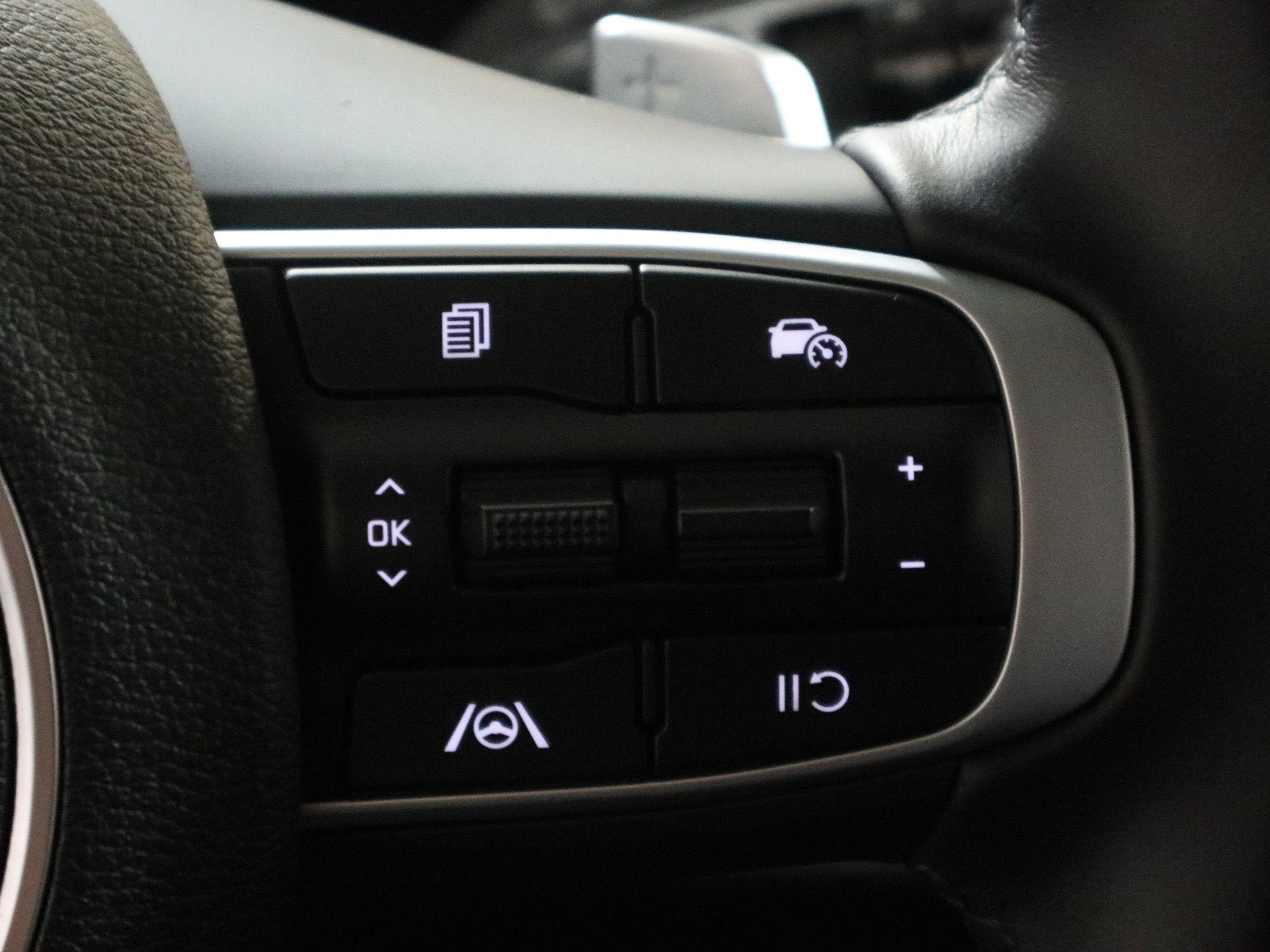 2024 Kia Sportage Hybrid EX AWD