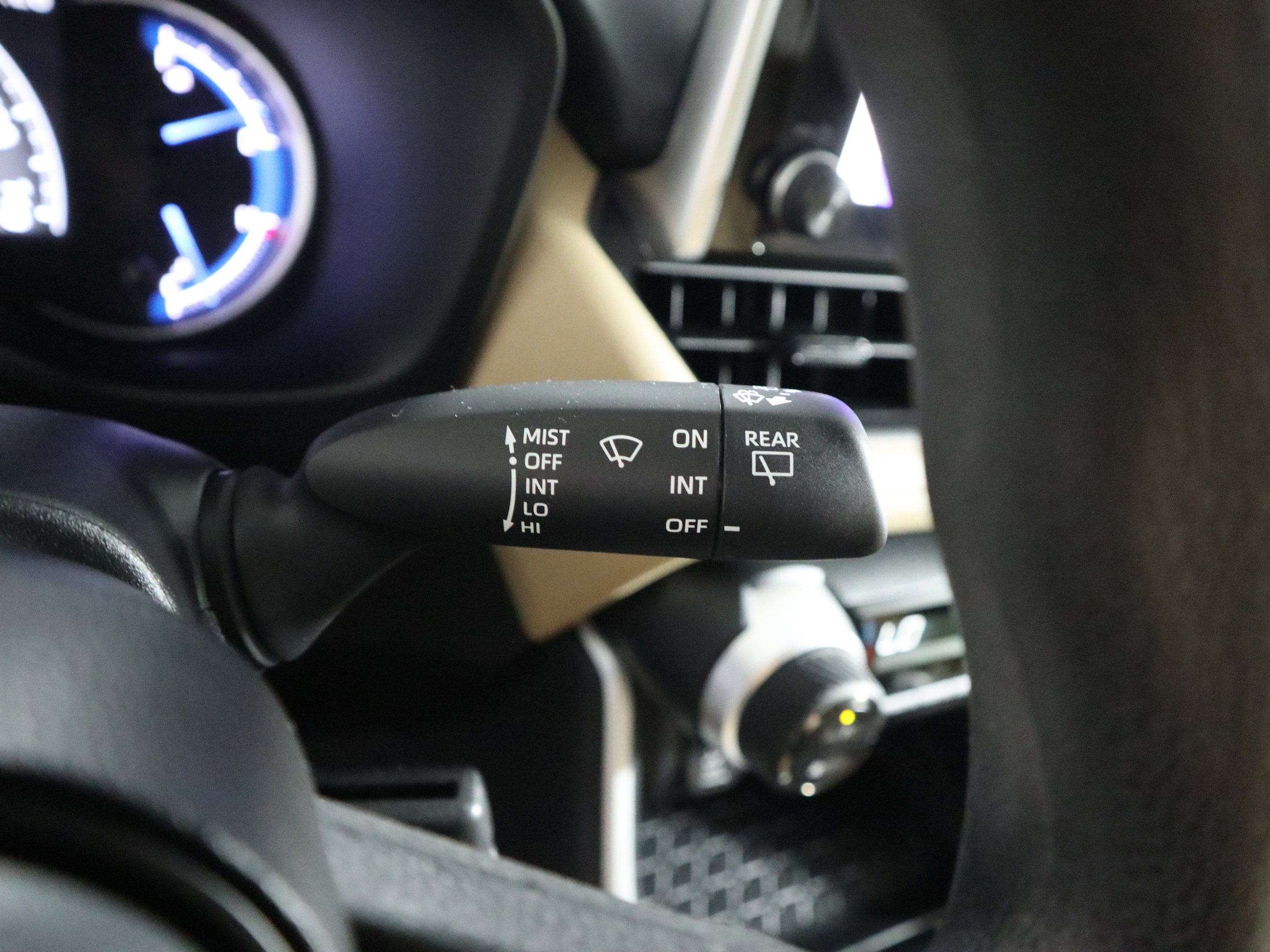 2025 Toyota RAV4 Hybrid LE AWD