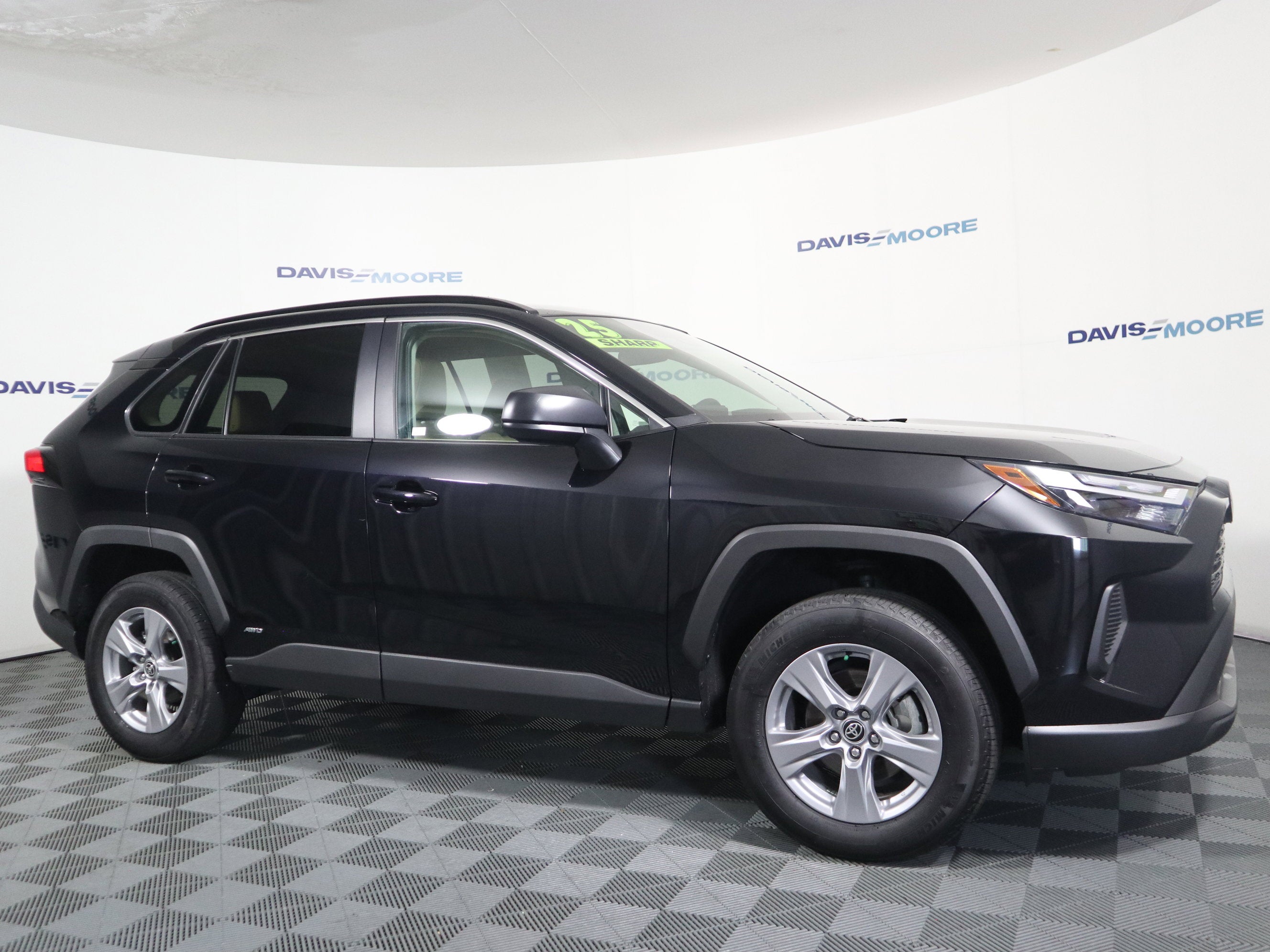 2025 Toyota RAV4 Hybrid LE AWD