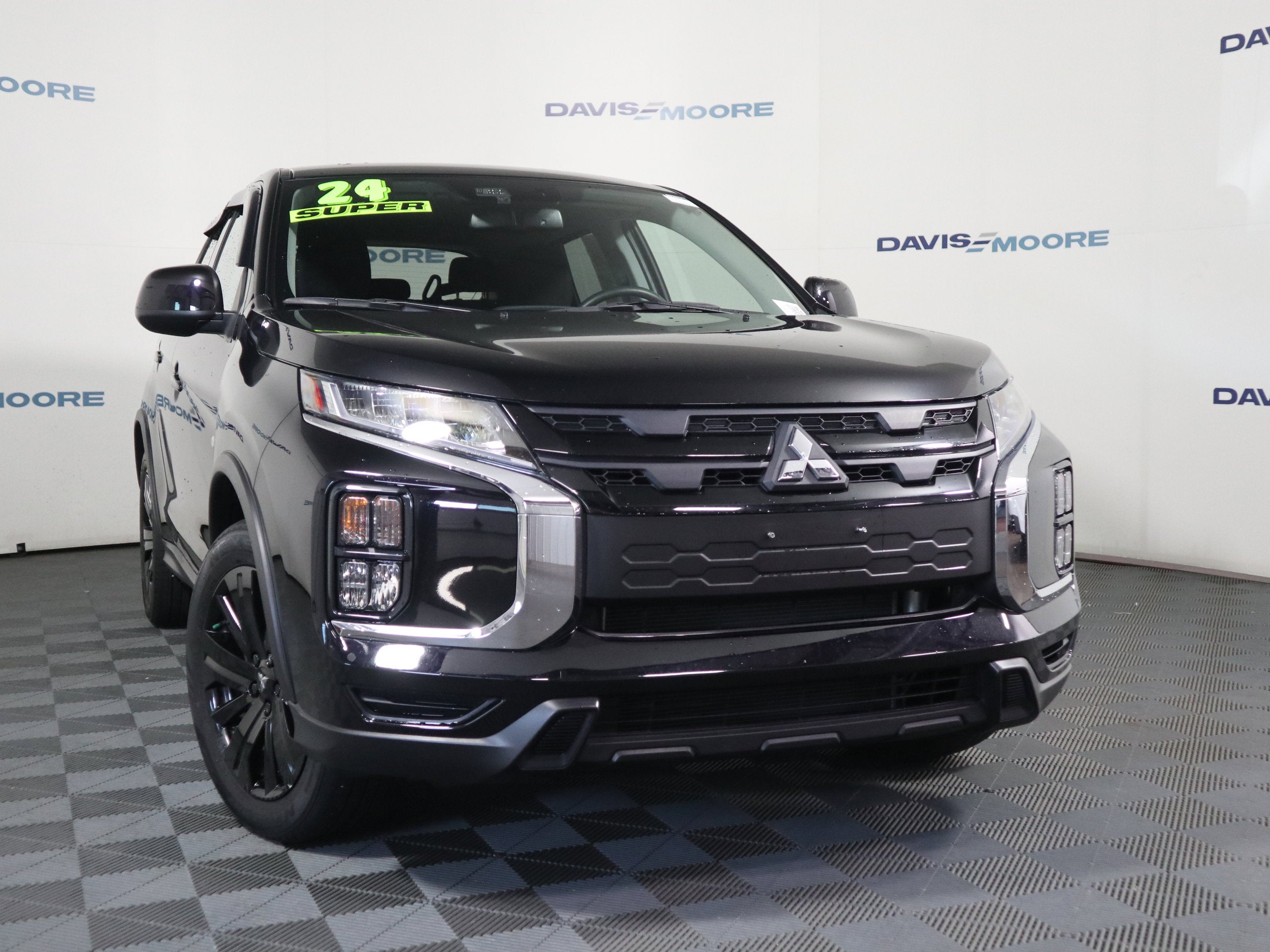 2024 Mitsubishi Outlander Sport LE