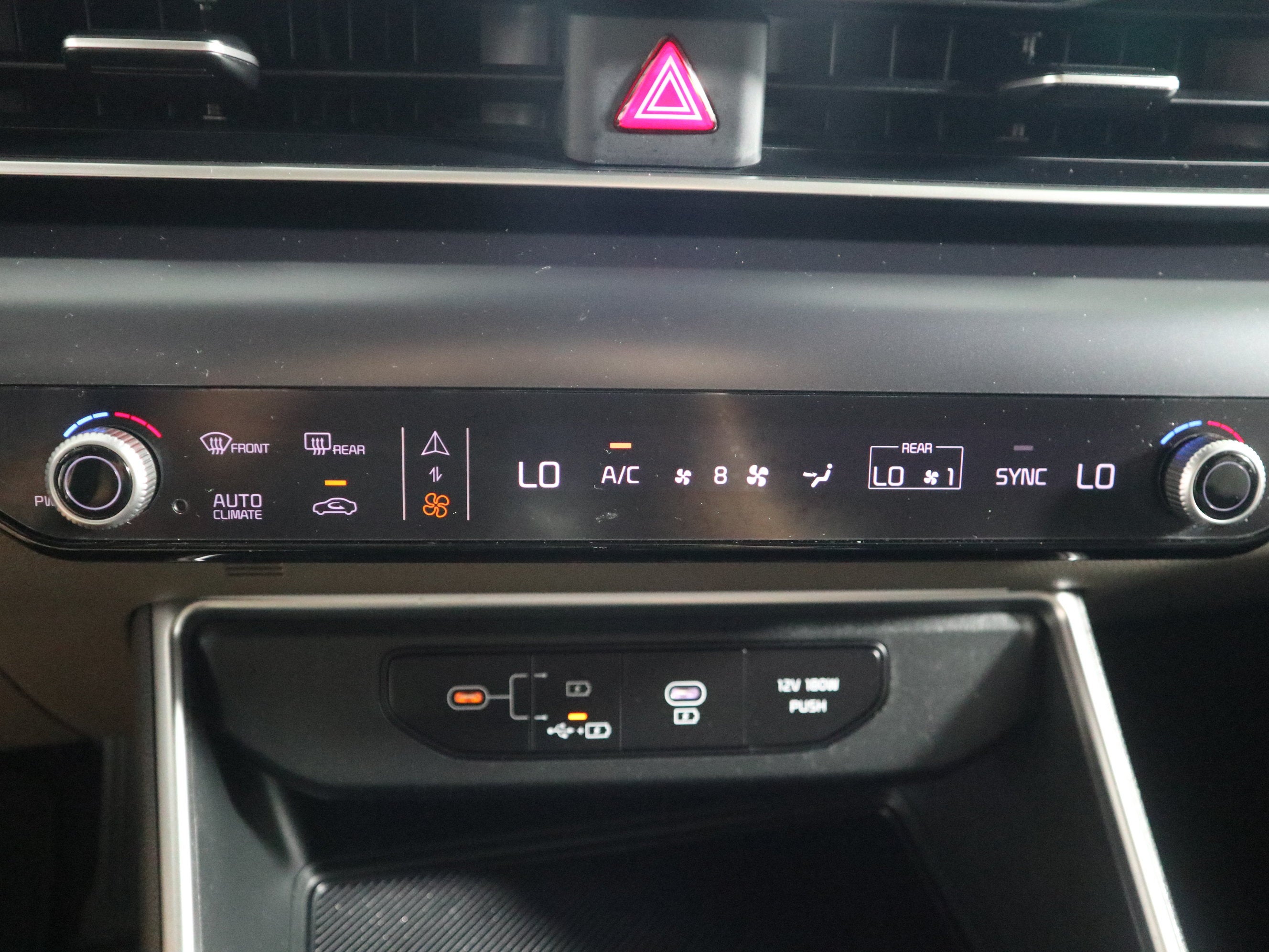 2025 Kia Carnival LXS