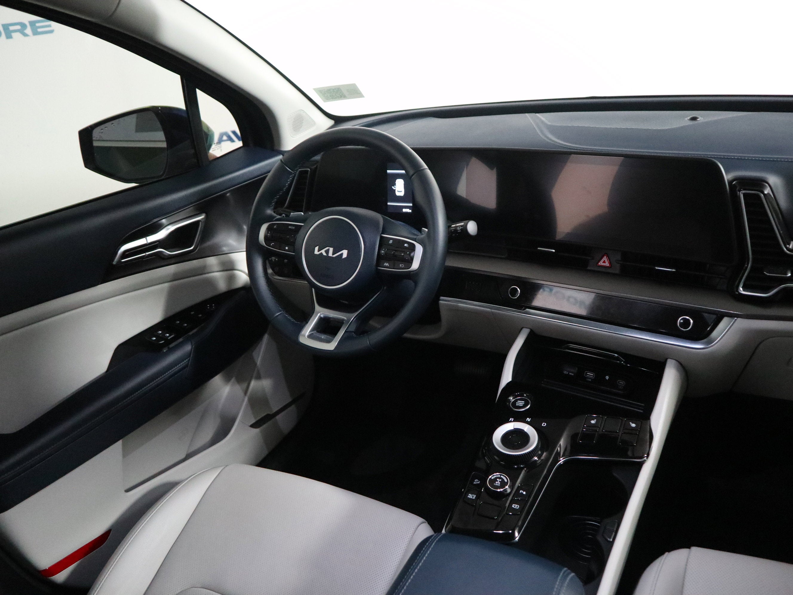 2025 Kia Sportage Hybrid EX AWD