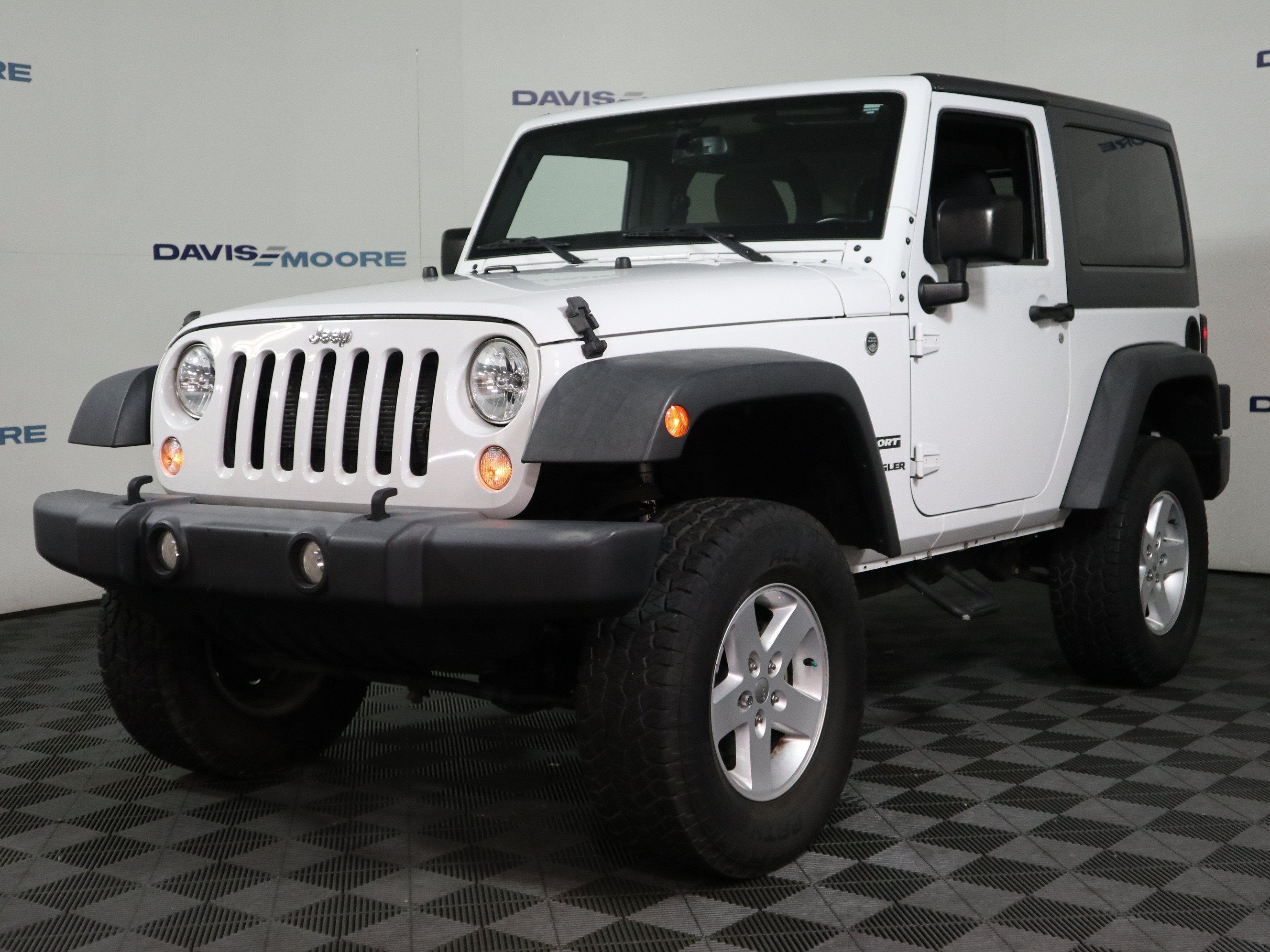 2017 Jeep Wrangler Sport