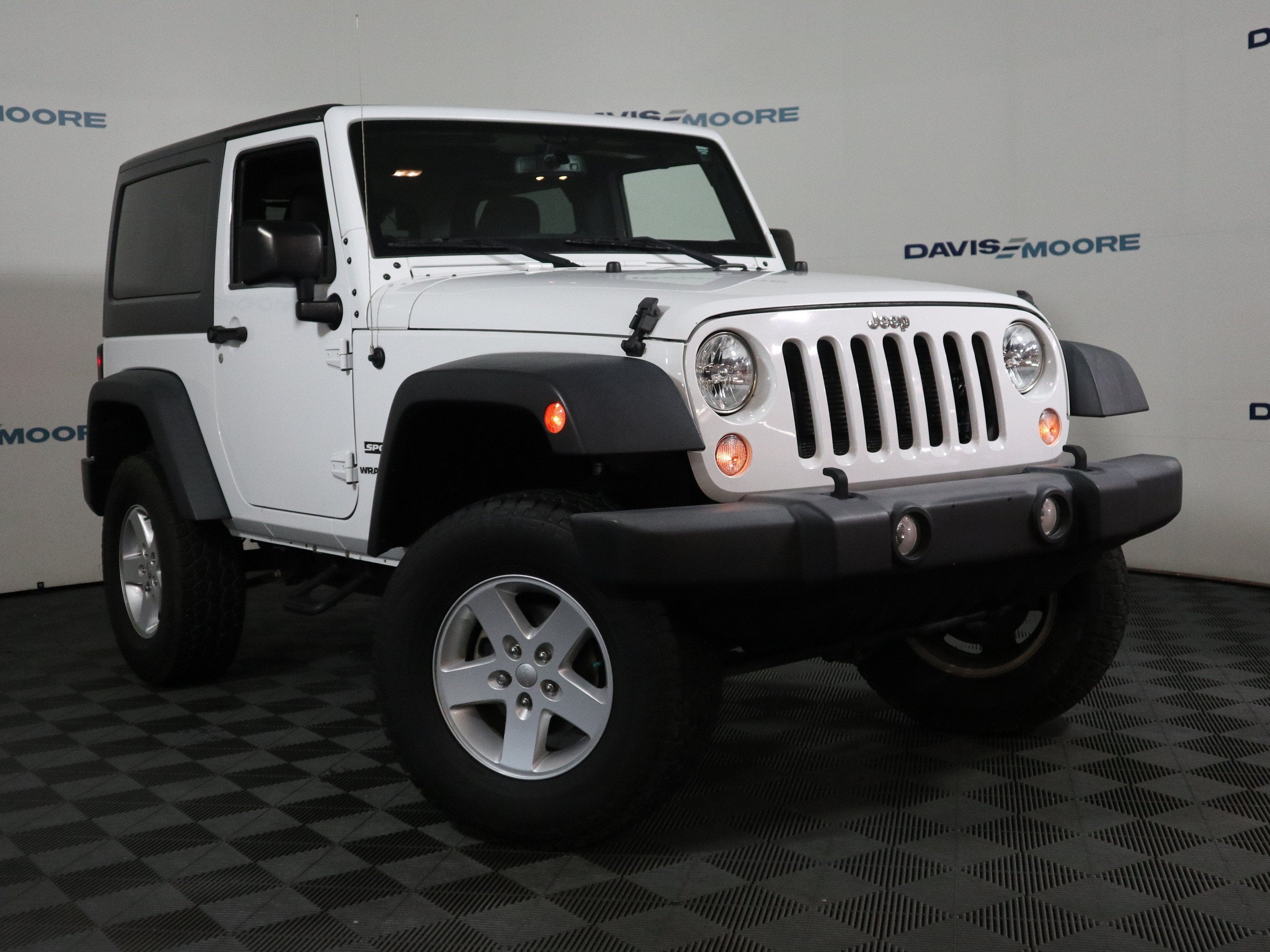 2017 Jeep Wrangler Sport