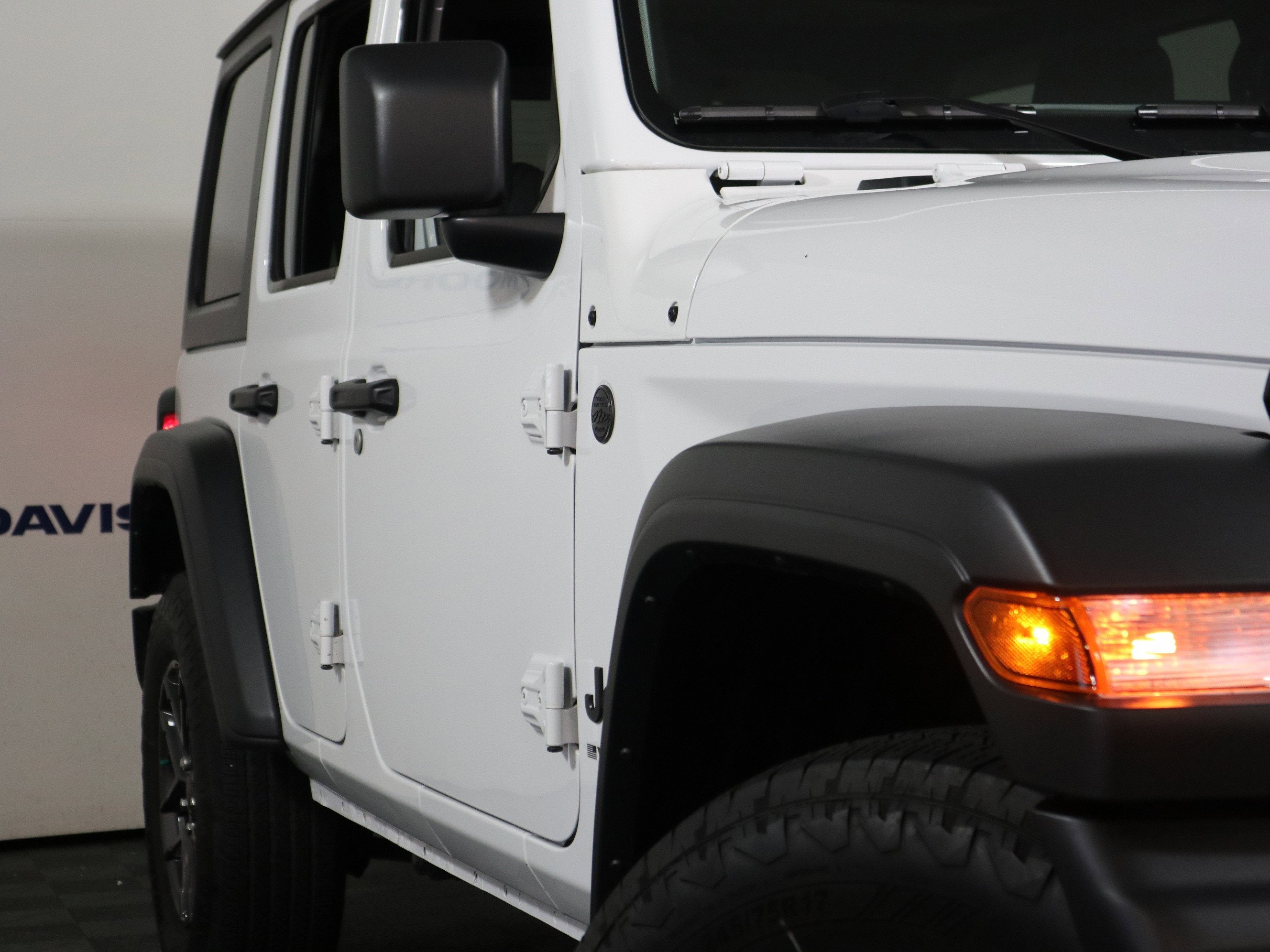 2025 Jeep Wrangler 4-Door Summit 4x4