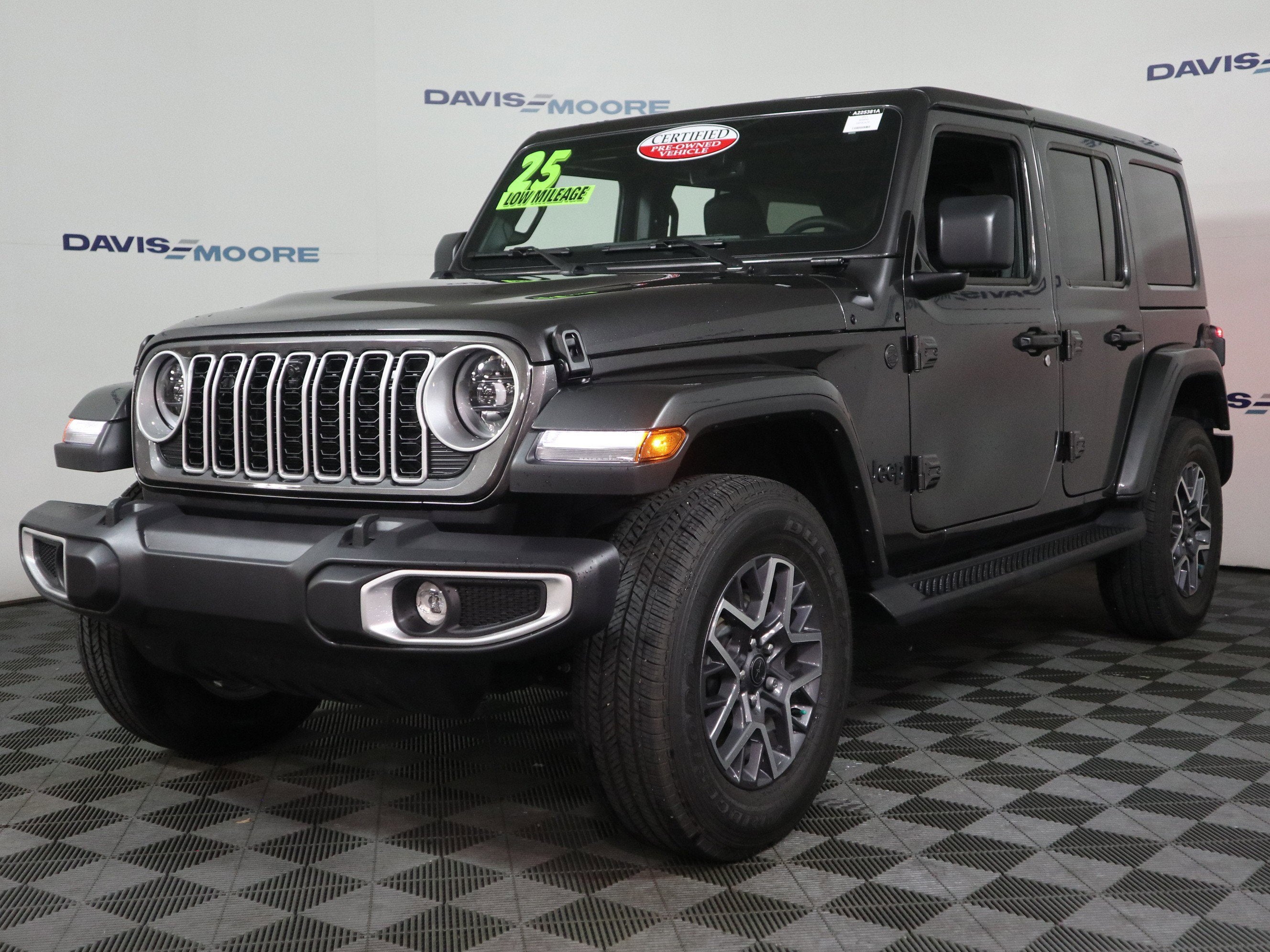 2025 Jeep Wrangler Sahara