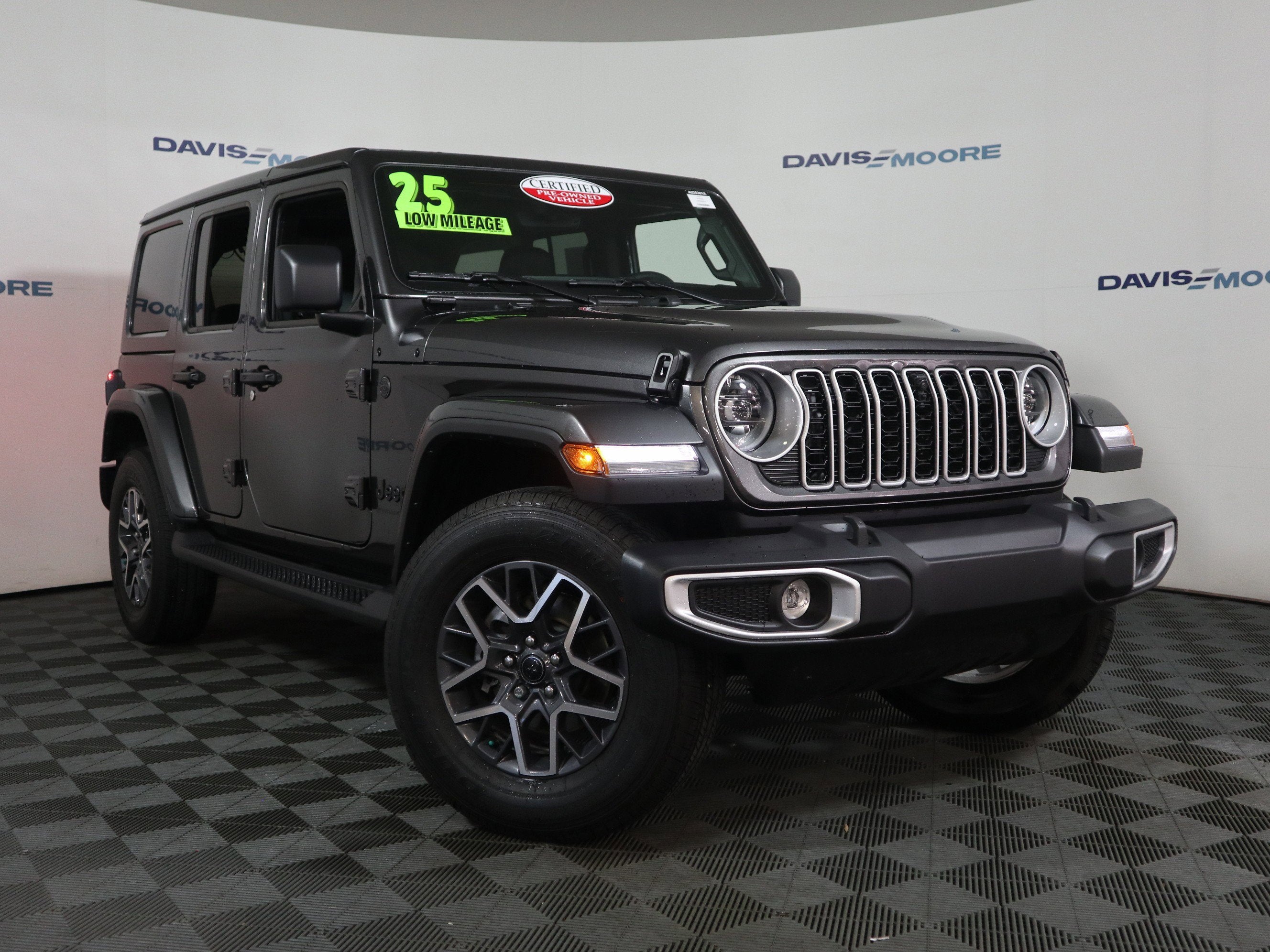 2025 Jeep Wrangler Sahara
