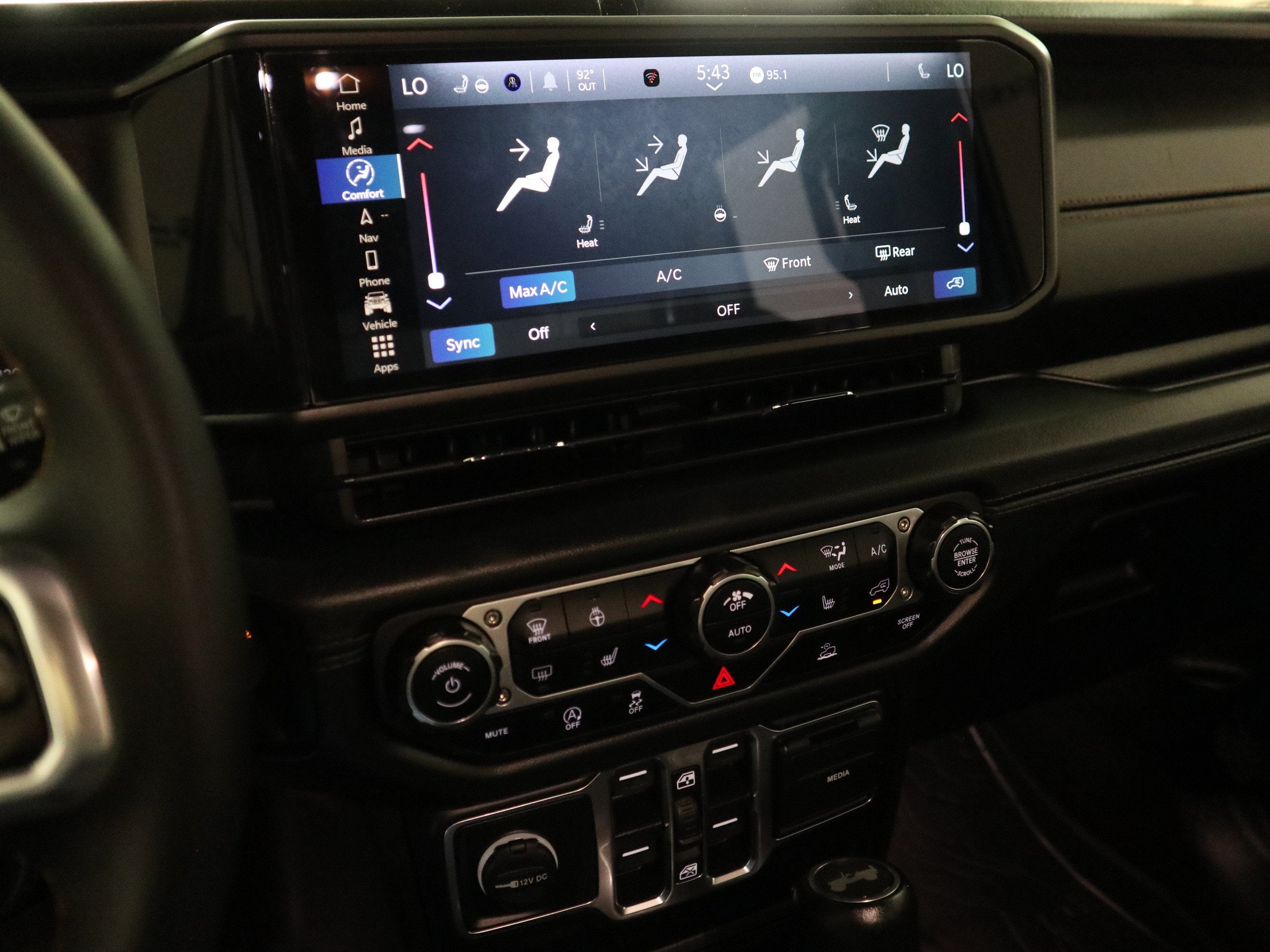 2024 Jeep Wrangler 4-Door Sahara 4x4