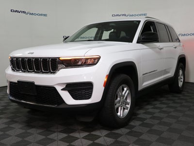 2023 Jeep Grand Cherokee Laredo 4x2
