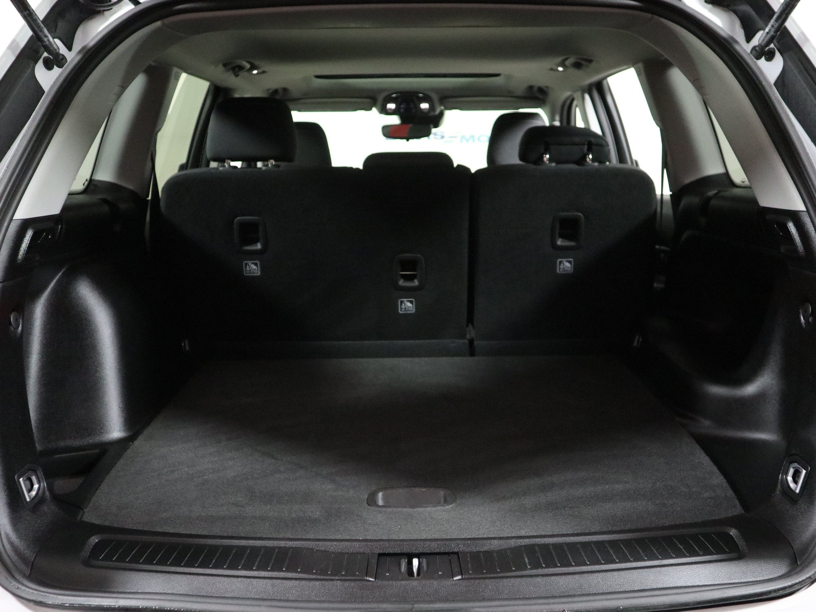 2023 Jeep Grand Cherokee Laredo 4x2