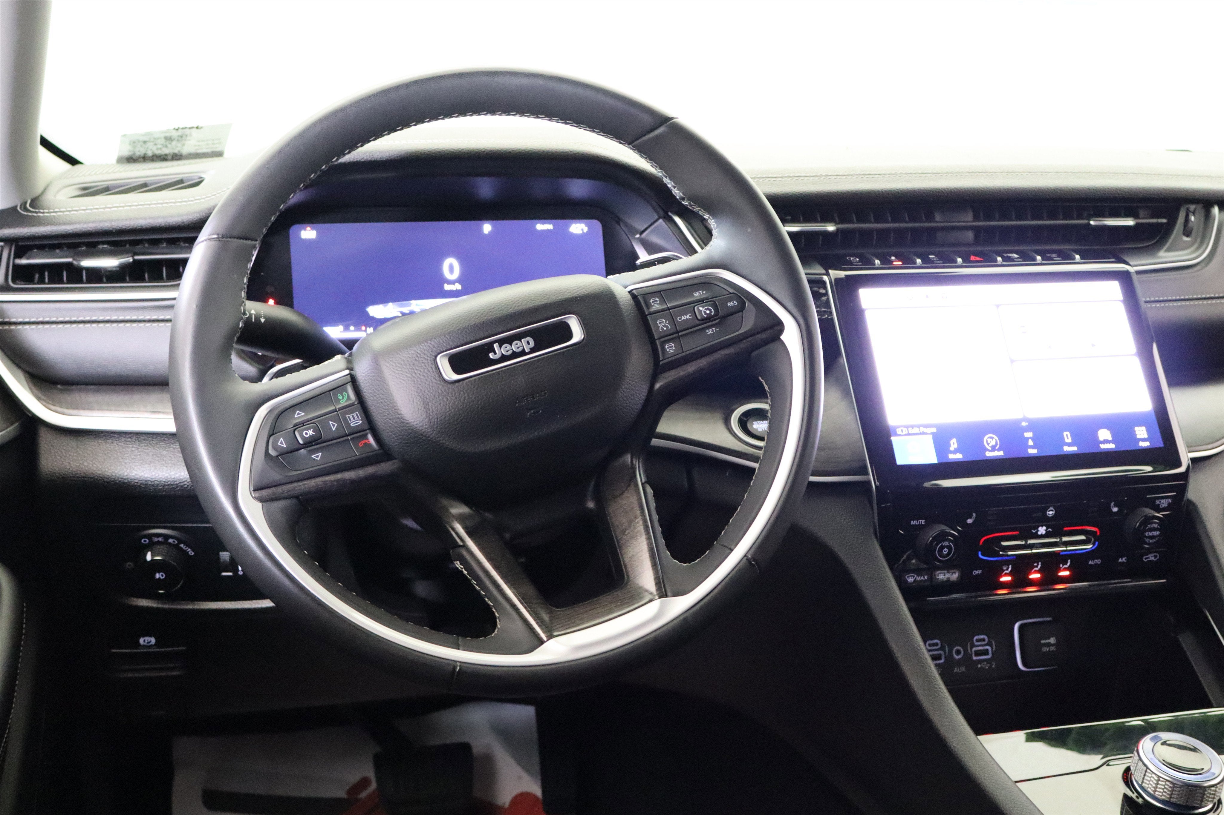 2023 Jeep Grand Cherokee Limited 4x2