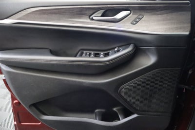 2023 Jeep Grand Cherokee Limited 4x2