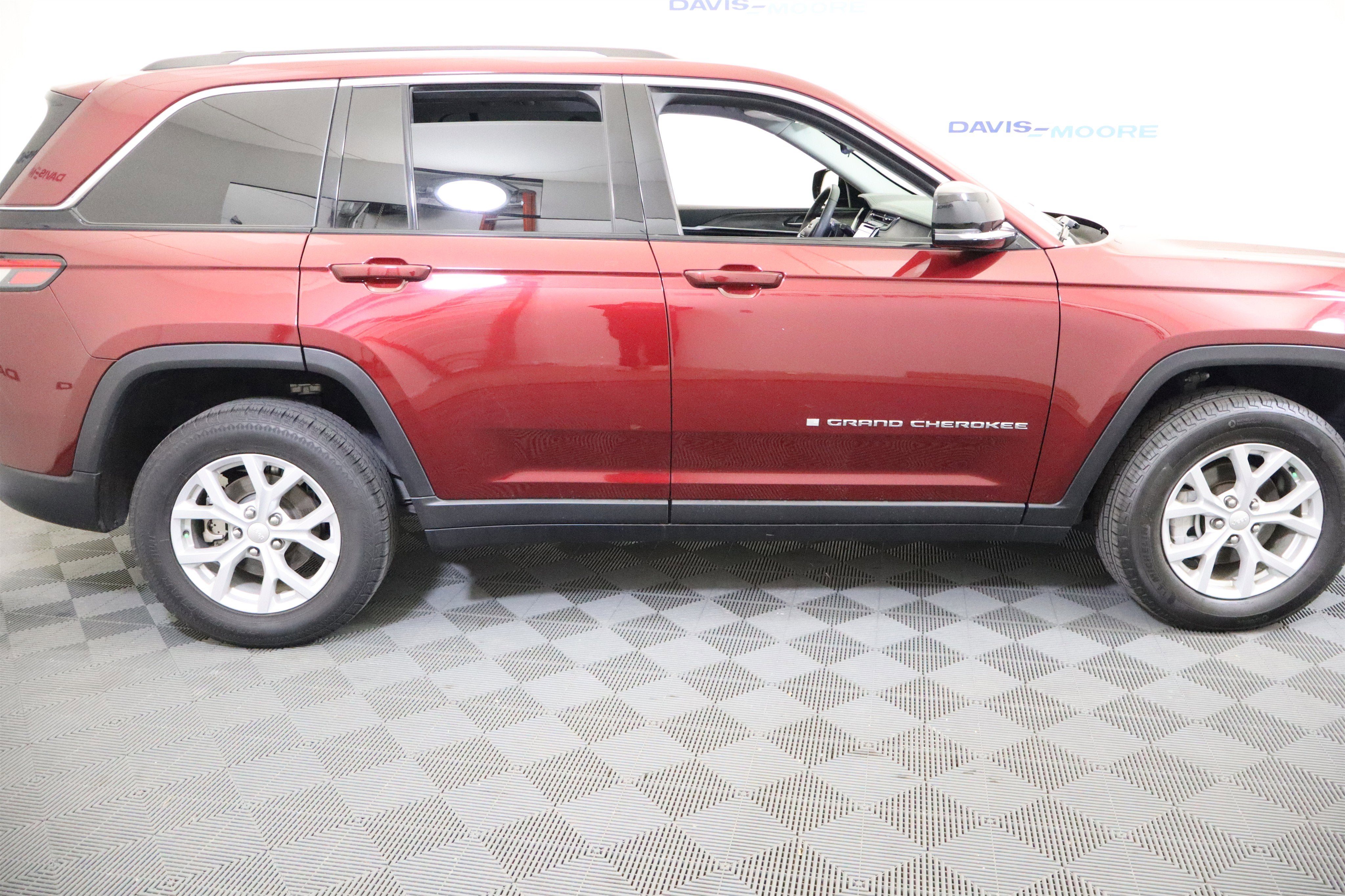 2023 Jeep Grand Cherokee Limited 4x2