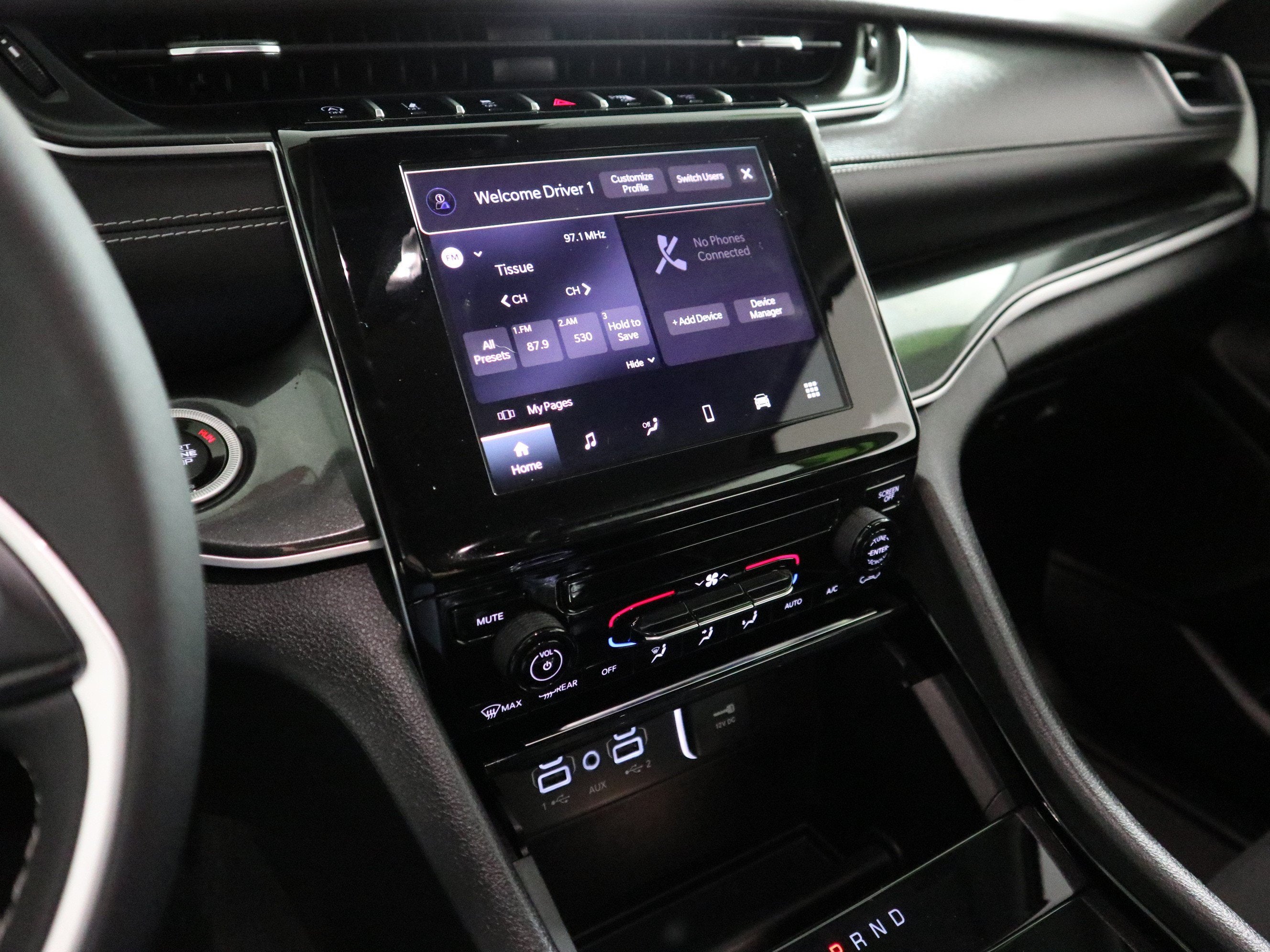 2023 Jeep Grand Cherokee Laredo
