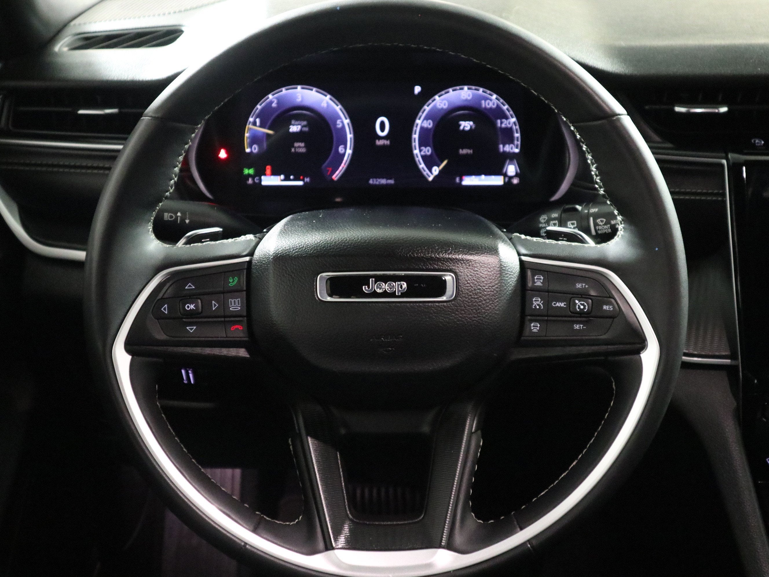 2024 Jeep Grand Cherokee L Altitude 4x4