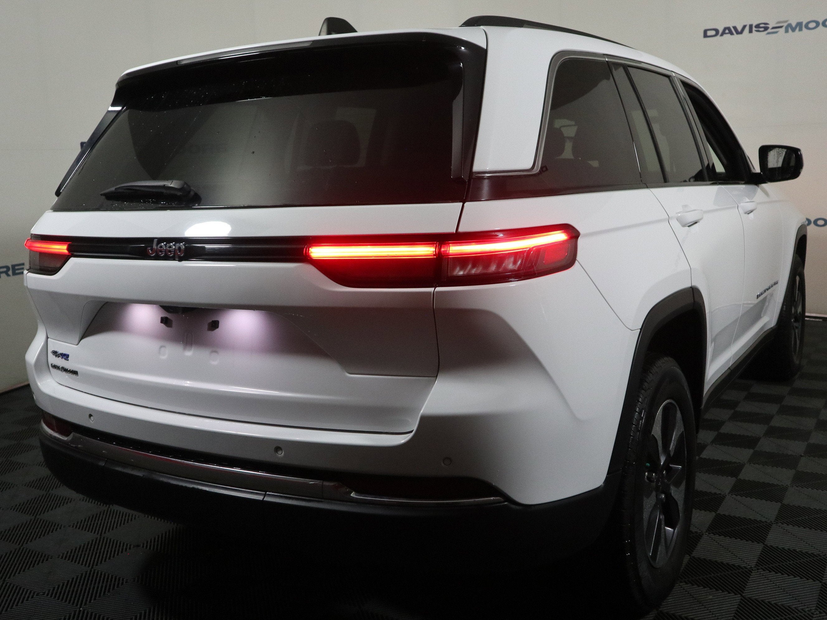 2023 Jeep Grand Cherokee 4xe BASE