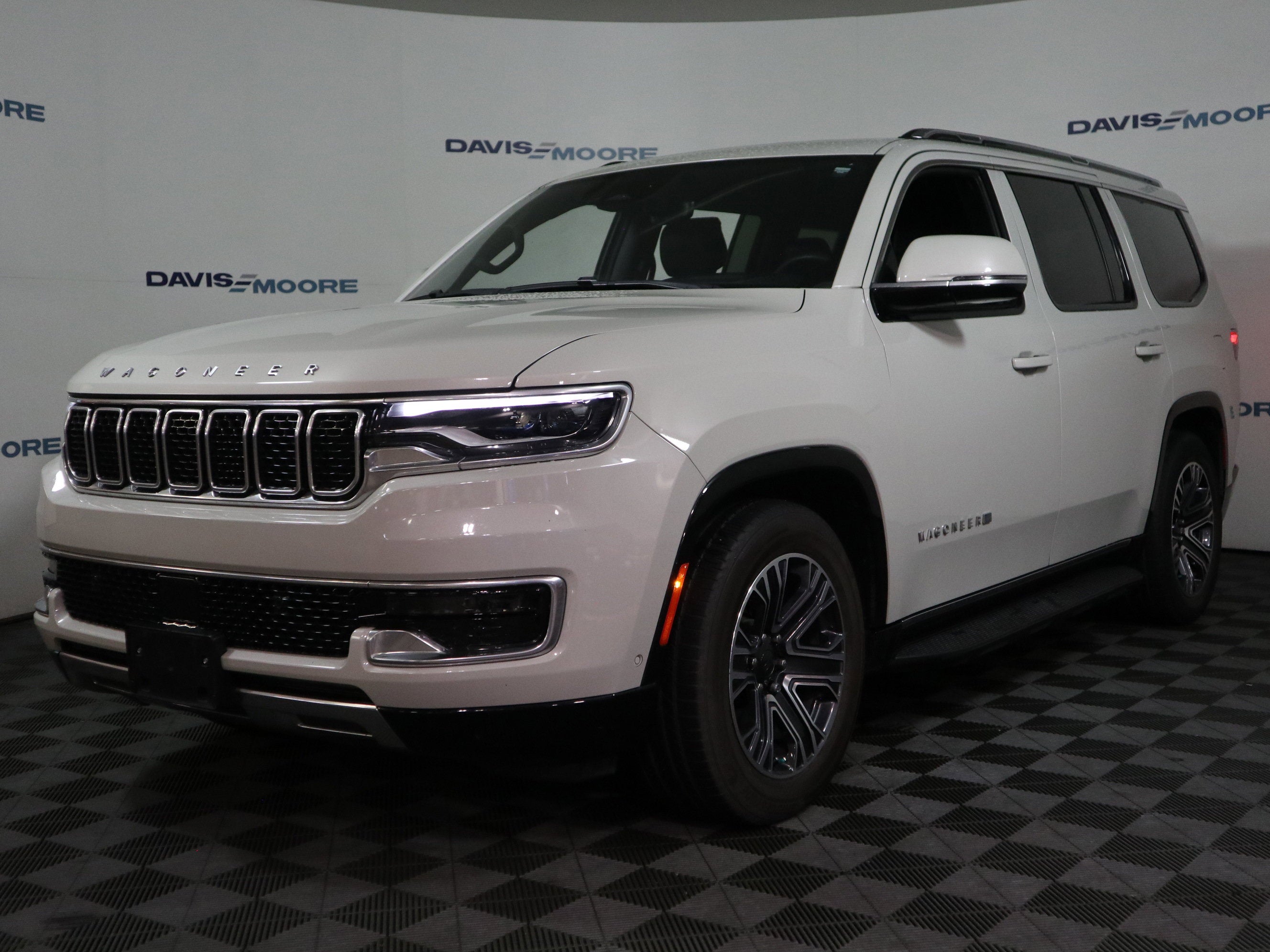 2022 Jeep Wagoneer Series III 4x4