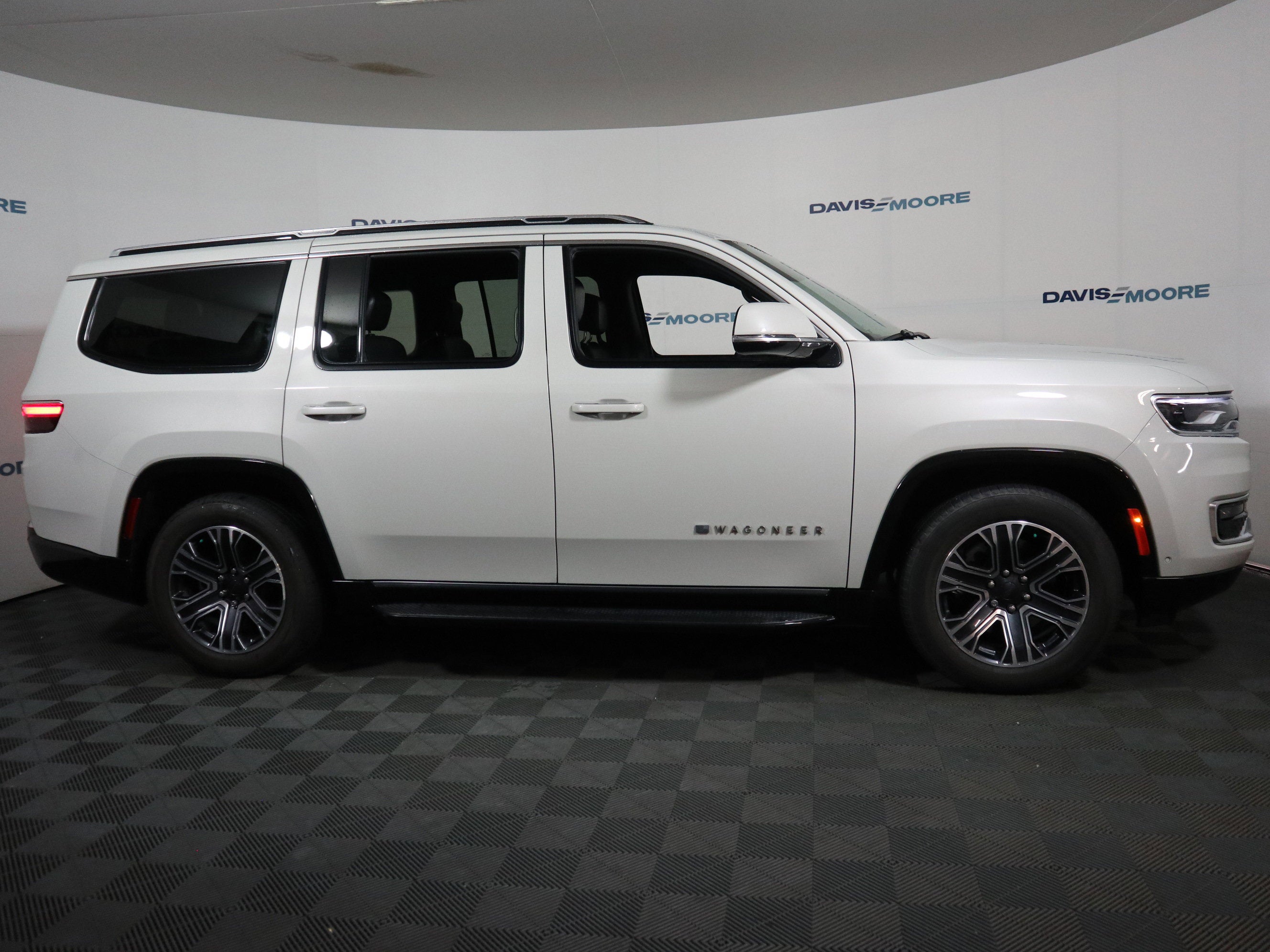 2022 Jeep Wagoneer Series III 4x4