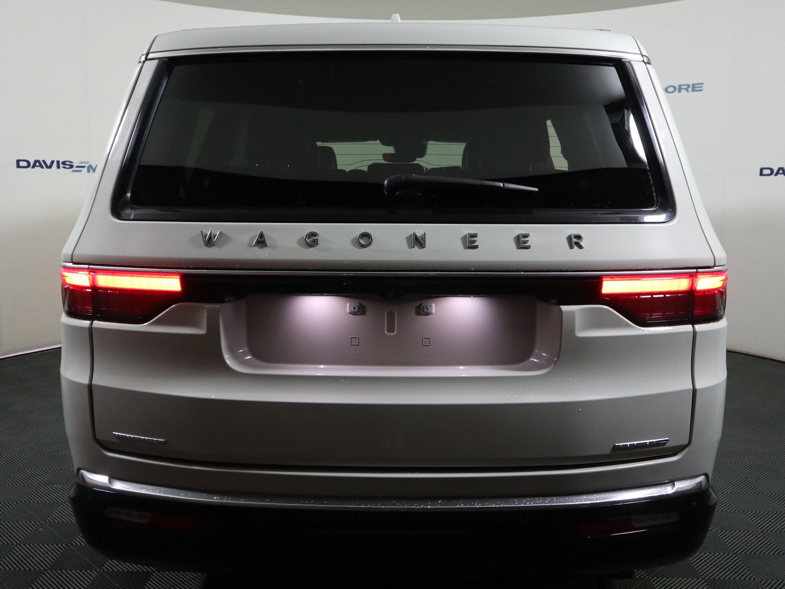 2022 Jeep Wagoneer Series III 4x4