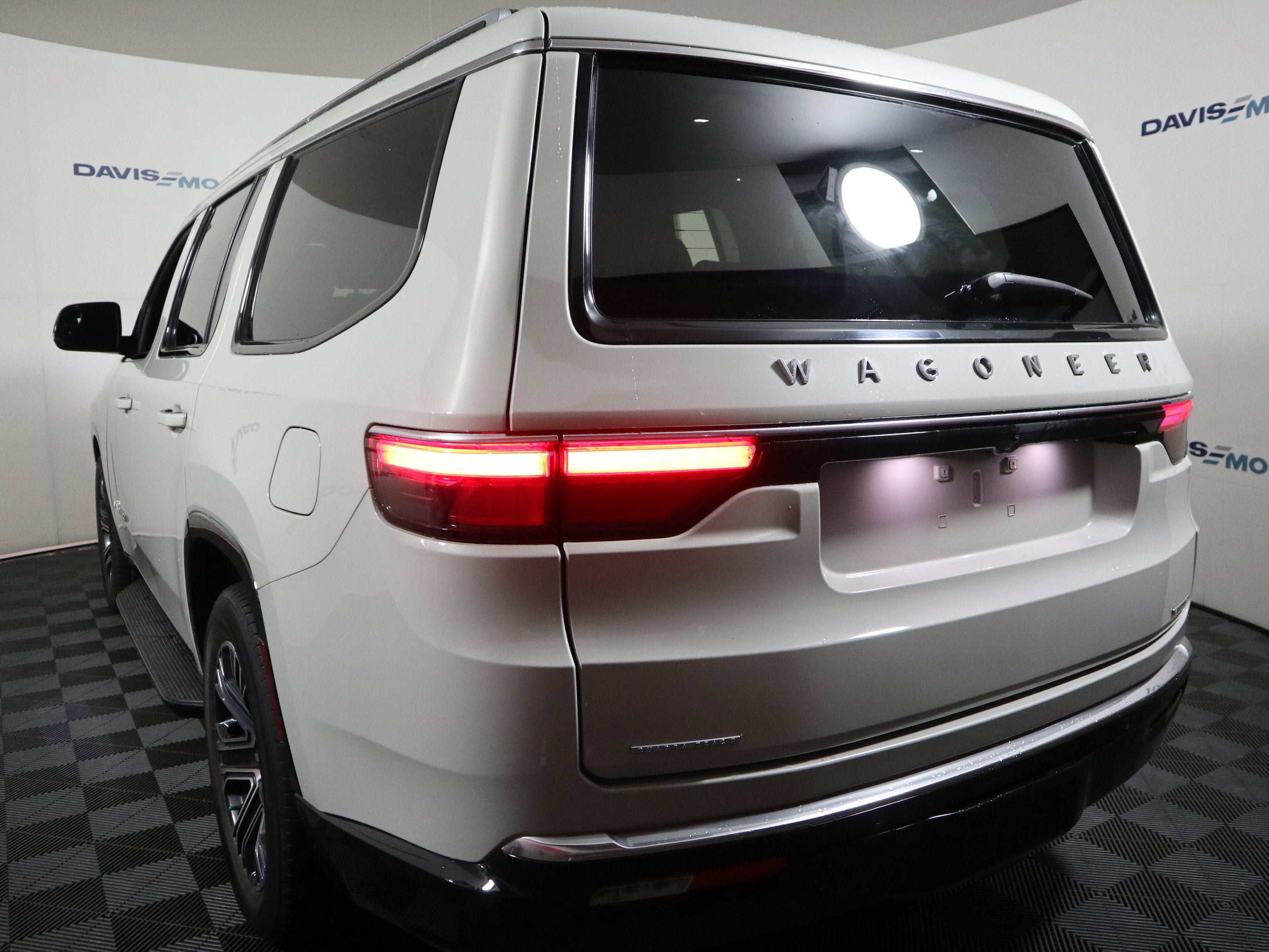 2022 Jeep Wagoneer Series III 4x4